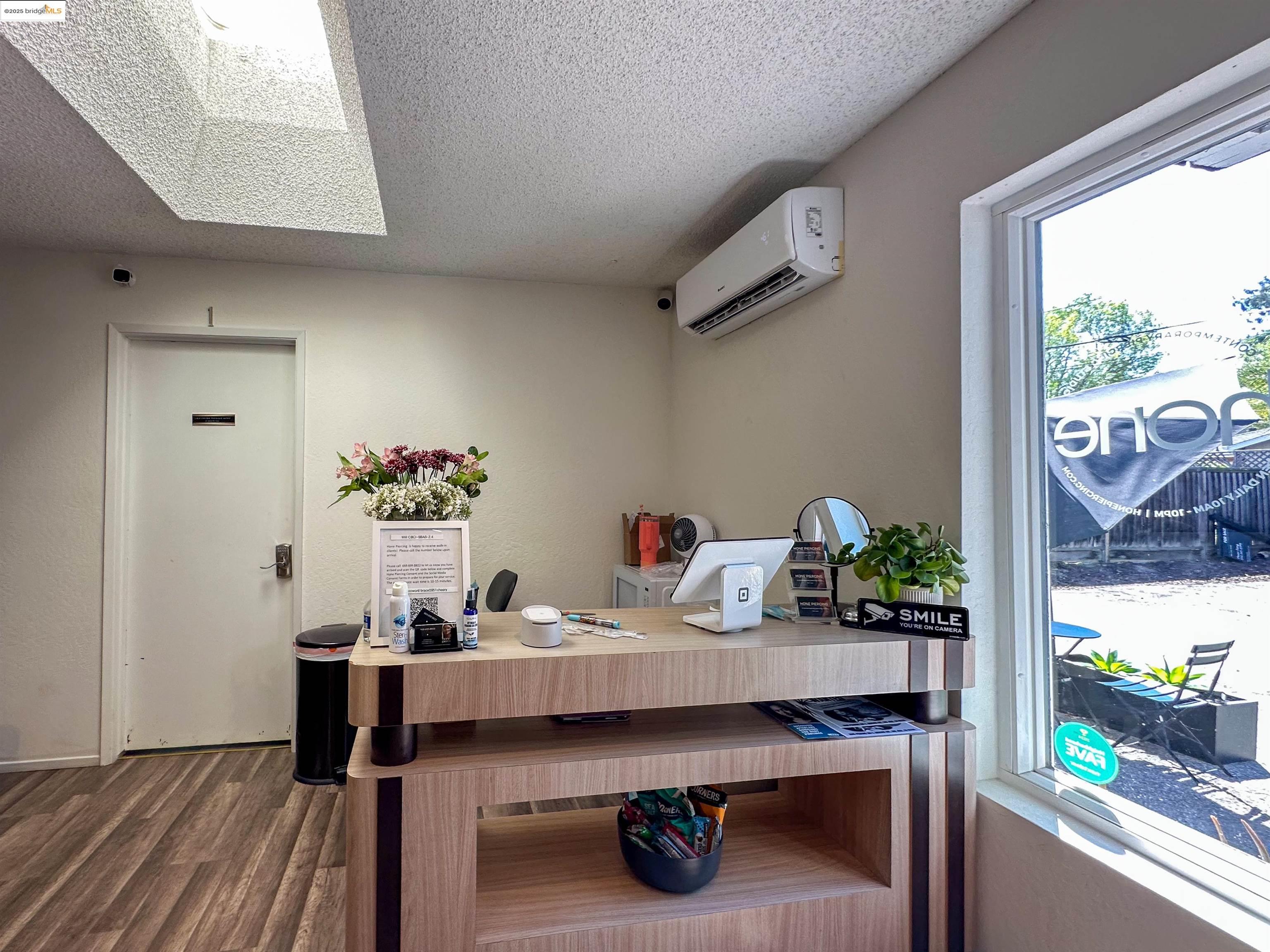 501 S Bascom Ave, San Jose, California 95128, ,Residential Income,For Sale,501 S Bascom Ave,41098660