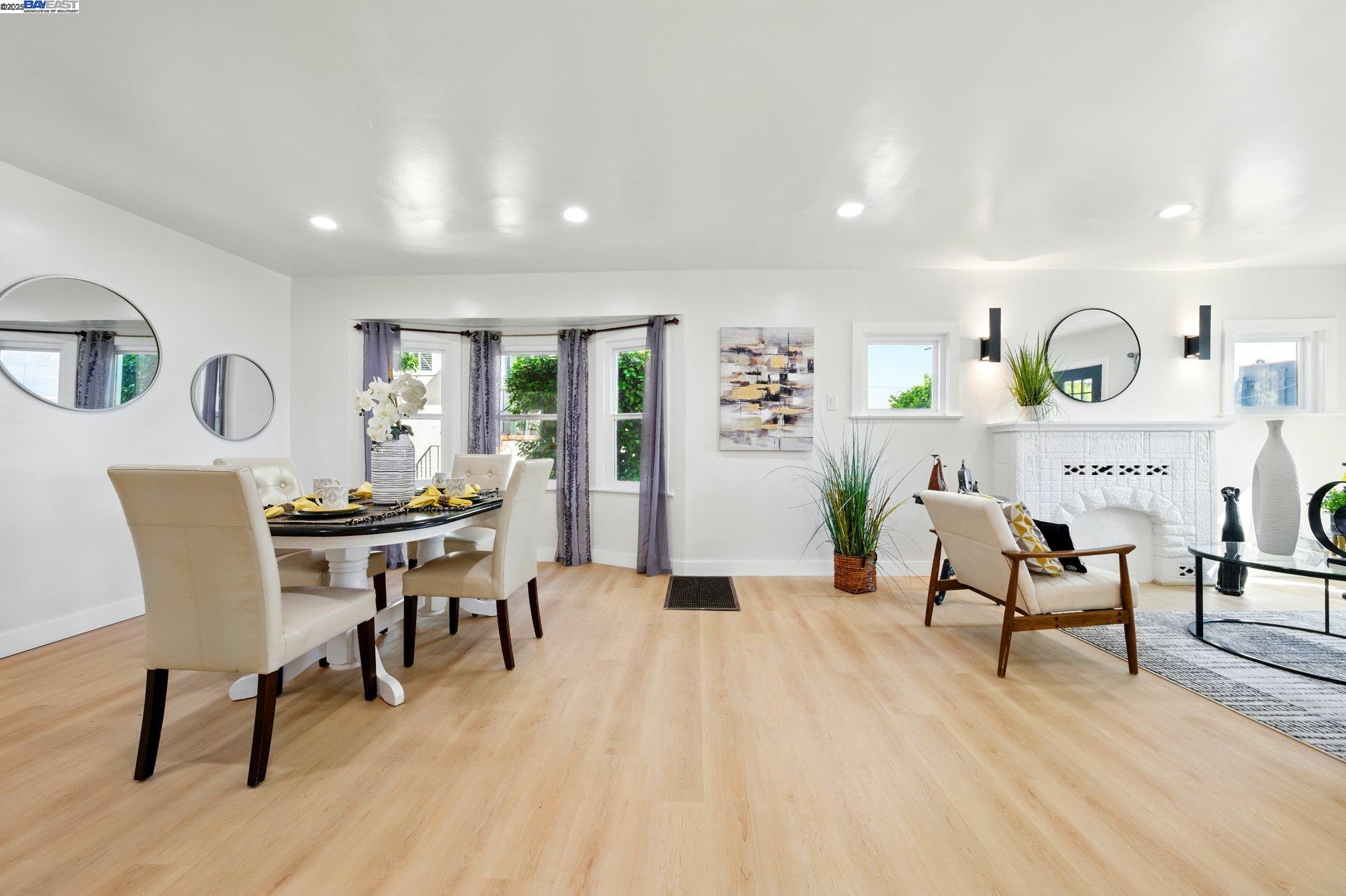 Detail Gallery Image 10 of 39 For 3288 School Street, Oakland,  CA 94602 - 5 Beds | 3 Baths