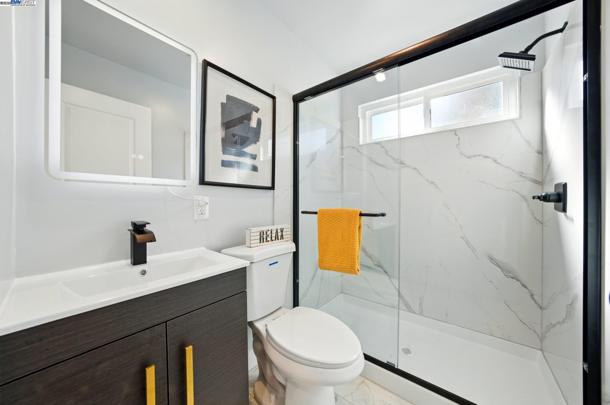 Detail Gallery Image 26 of 39 For 3288 School Street, Oakland,  CA 94602 - 5 Beds | 3 Baths