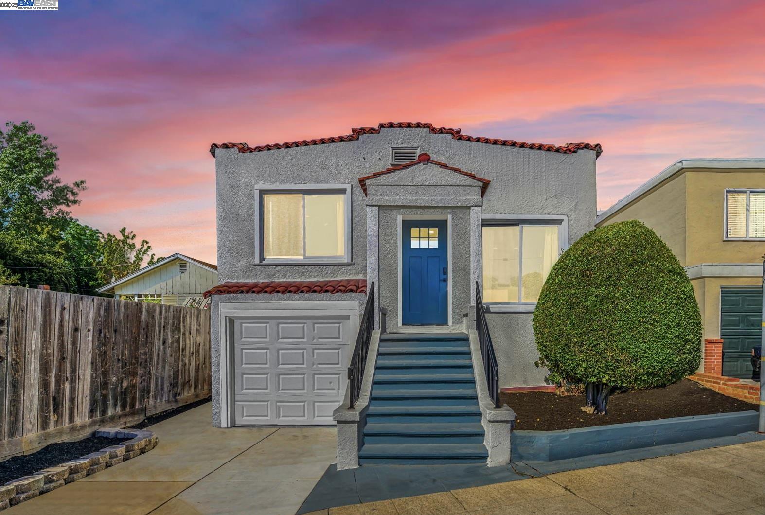 Detail Gallery Image 30 of 40 For 3288 School Street, Oakland,  CA 94602 - 5 Beds | 3 Baths