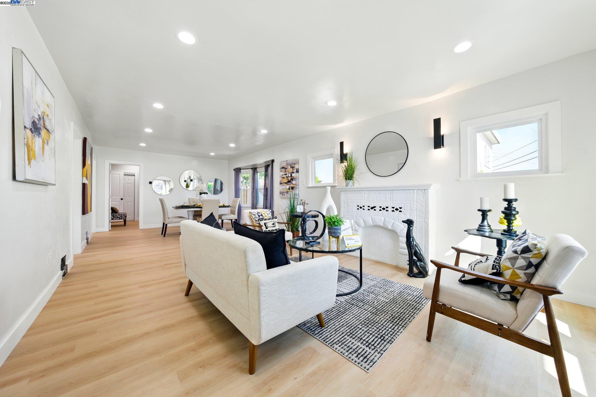 Detail Gallery Image 5 of 39 For 3288 School Street, Oakland,  CA 94602 - 5 Beds | 3 Baths
