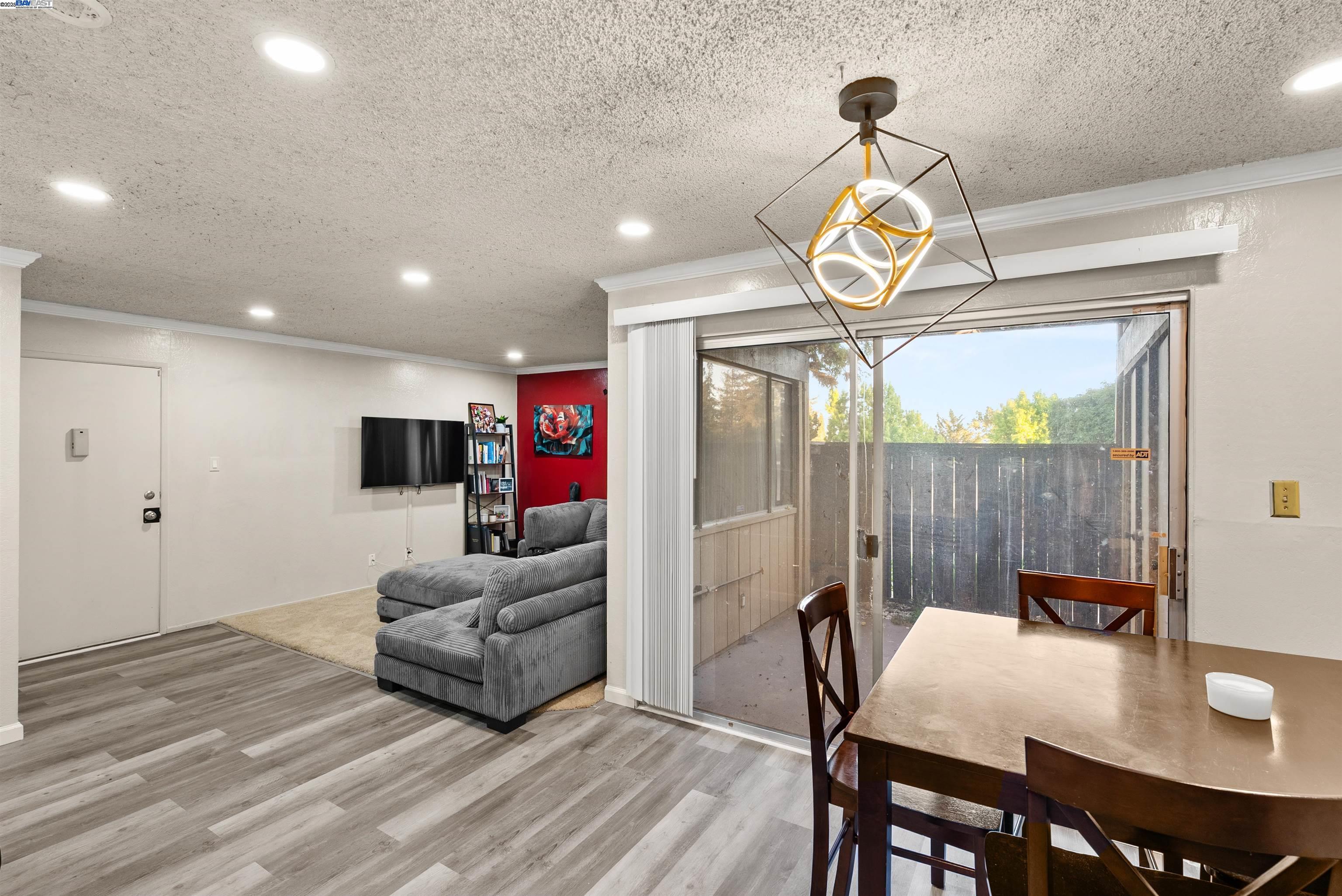 355 Parkview Terrace # B9, Vallejo, California 94589, 1 Bedroom Bedrooms, 3 Rooms Rooms,1 BathroomBathrooms,Residential,For Sale,355 Parkview Terrace # B9,41098665