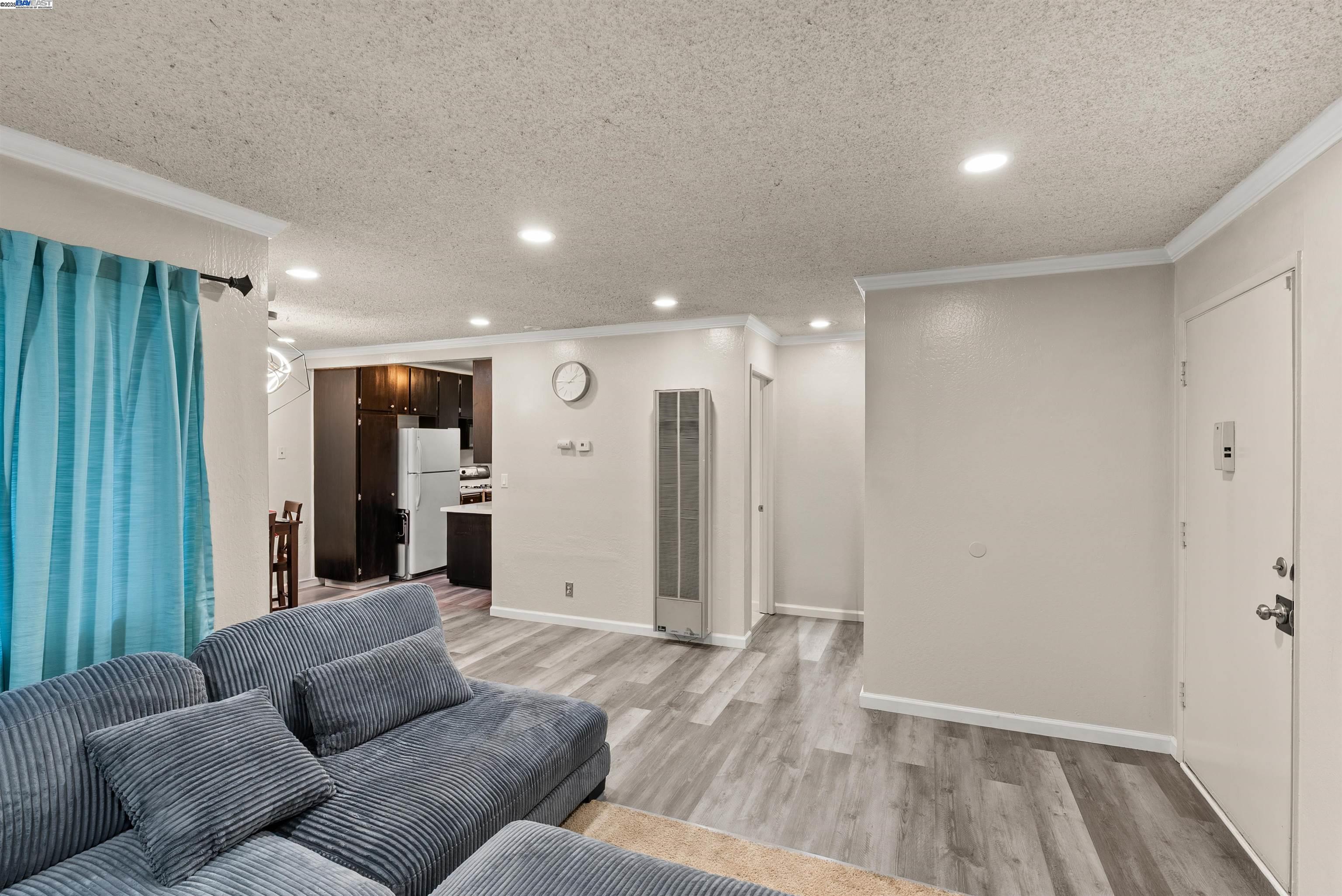 355 Parkview Terrace # B9, Vallejo, California 94589, 1 Bedroom Bedrooms, 3 Rooms Rooms,1 BathroomBathrooms,Residential,For Sale,355 Parkview Terrace # B9,41098665