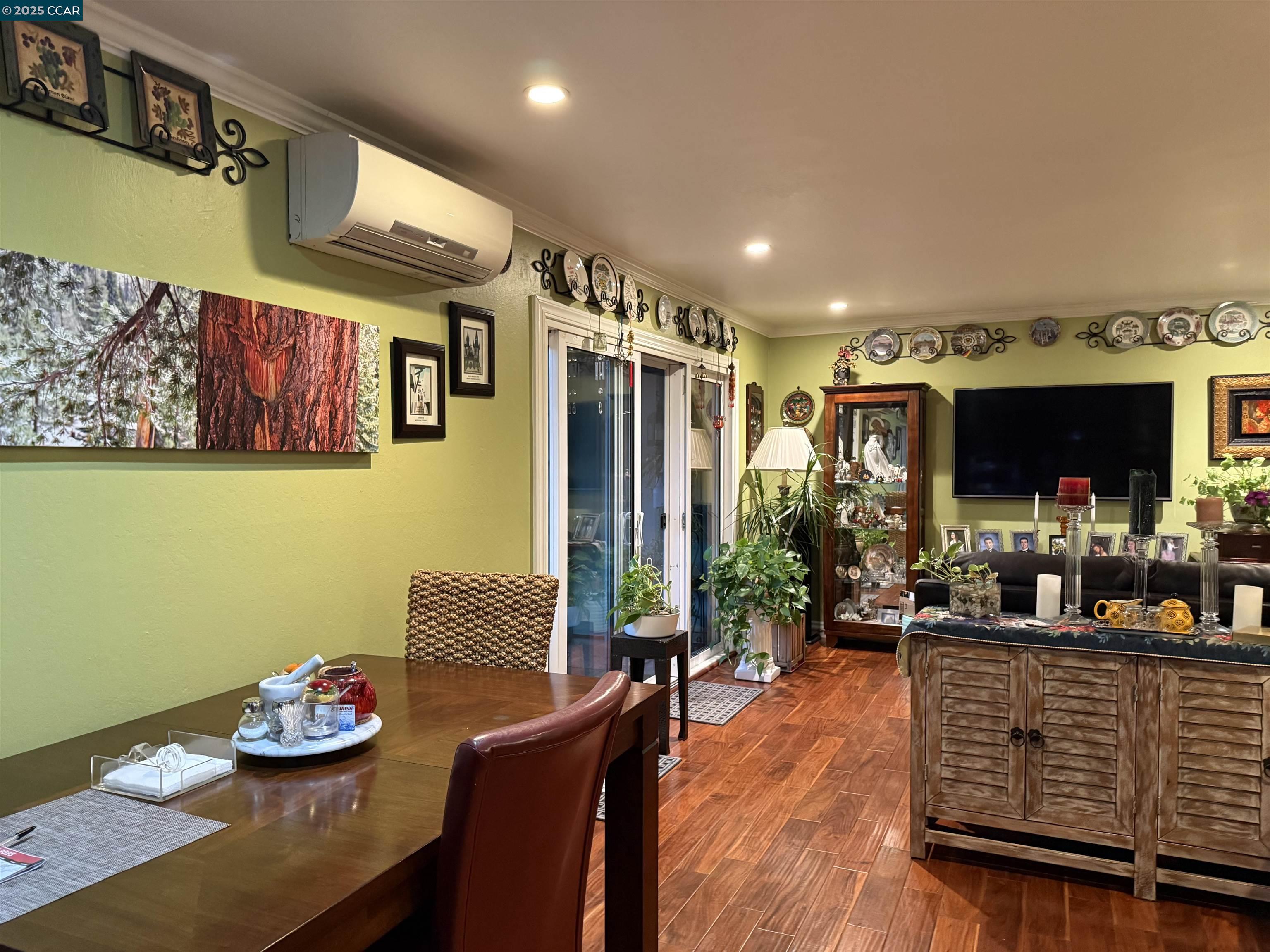 Detail Gallery Image 8 of 32 For 1036 Oak Grove Rd #105,  Concord,  CA 94518 - 2 Beds | 1/1 Baths