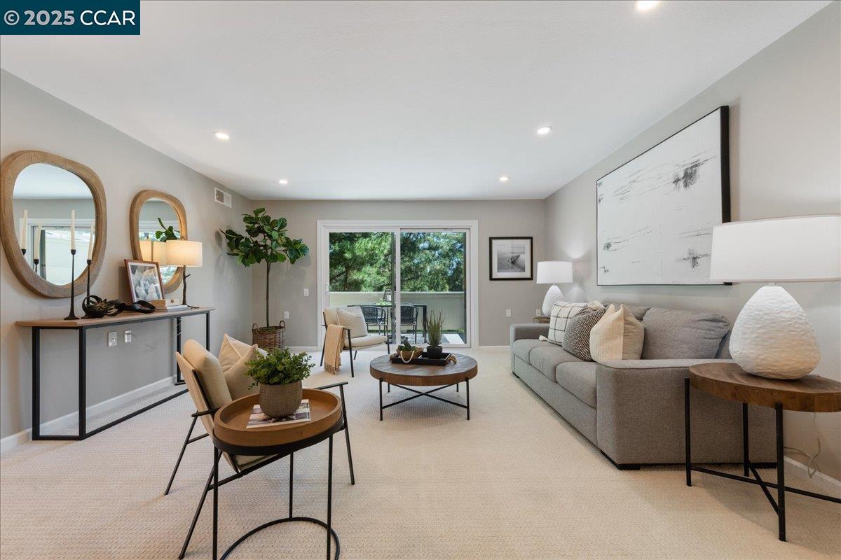 Detail Gallery Image 18 of 38 For 2749 Pine Knoll Dr. #1,  Walnut Creek,  CA 94595 - 2 Beds | 2 Baths
