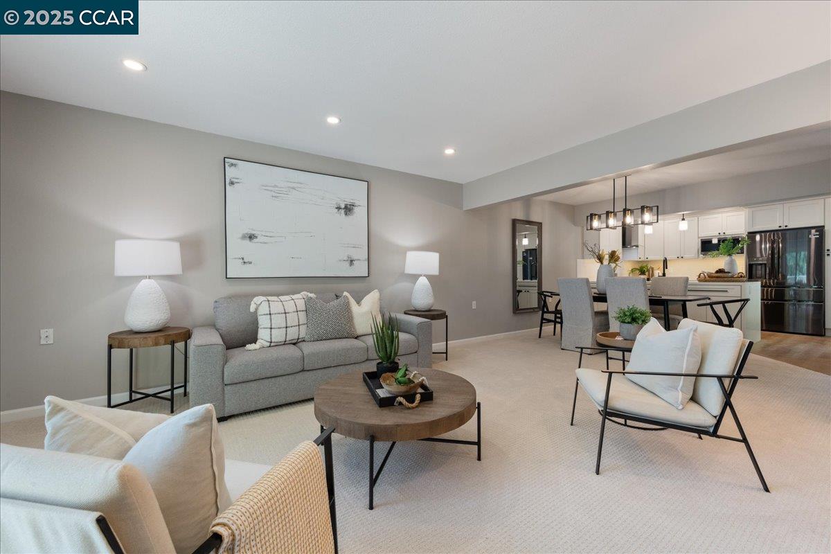 Detail Gallery Image 21 of 38 For 2749 Pine Knoll Dr. #1,  Walnut Creek,  CA 94595 - 2 Beds | 2 Baths