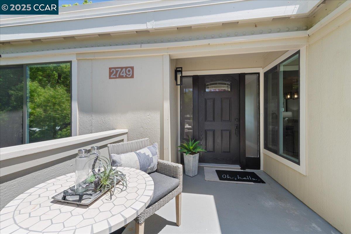 Detail Gallery Image 8 of 38 For 2749 Pine Knoll Dr. #1,  Walnut Creek,  CA 94595 - 2 Beds | 2 Baths