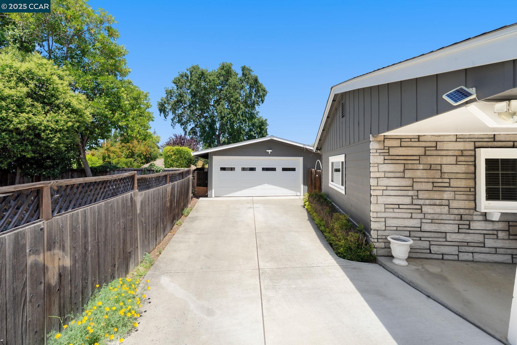 3607 Hammond Pl, Concord, California 94519, 3 Bedrooms Bedrooms, 10 Rooms Rooms,1 BathroomBathrooms,Residential,For Sale,3607 Hammond Pl,41098669