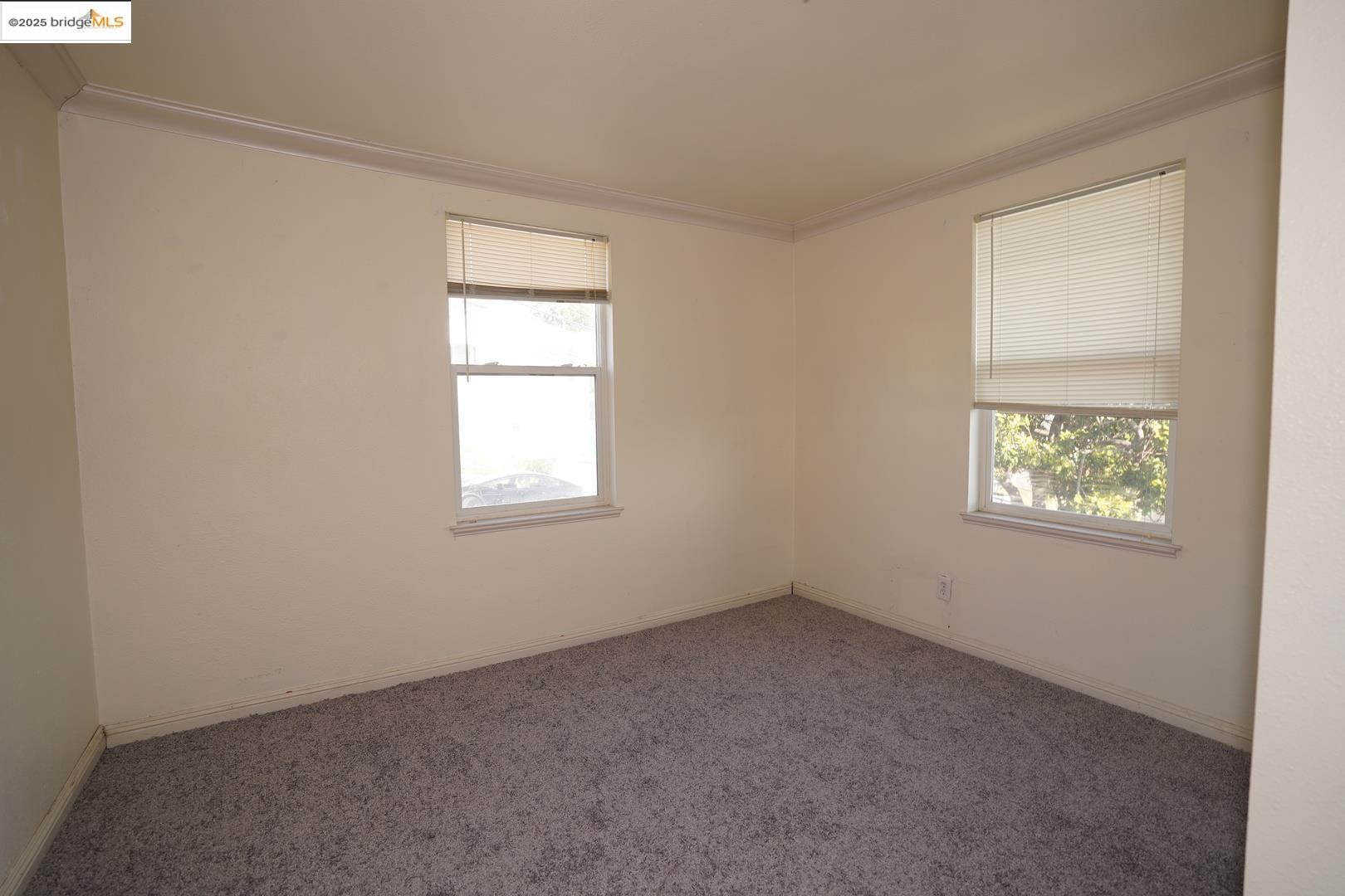 6084 Monterey AVE, Richmond, California 94805, ,Residential Income,For Sale,6084 Monterey AVE,41098670