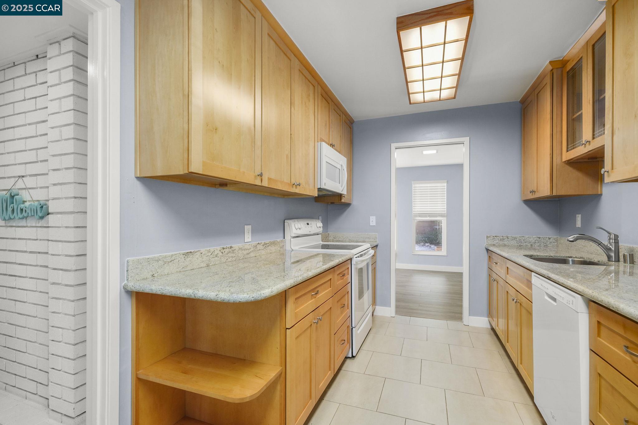 651 Moraga Rd # 13, Moraga, California 94556, 3 Bedrooms Bedrooms, 7 Rooms Rooms,2 BathroomsBathrooms,Residential,For Sale,651 Moraga Rd # 13,41098671