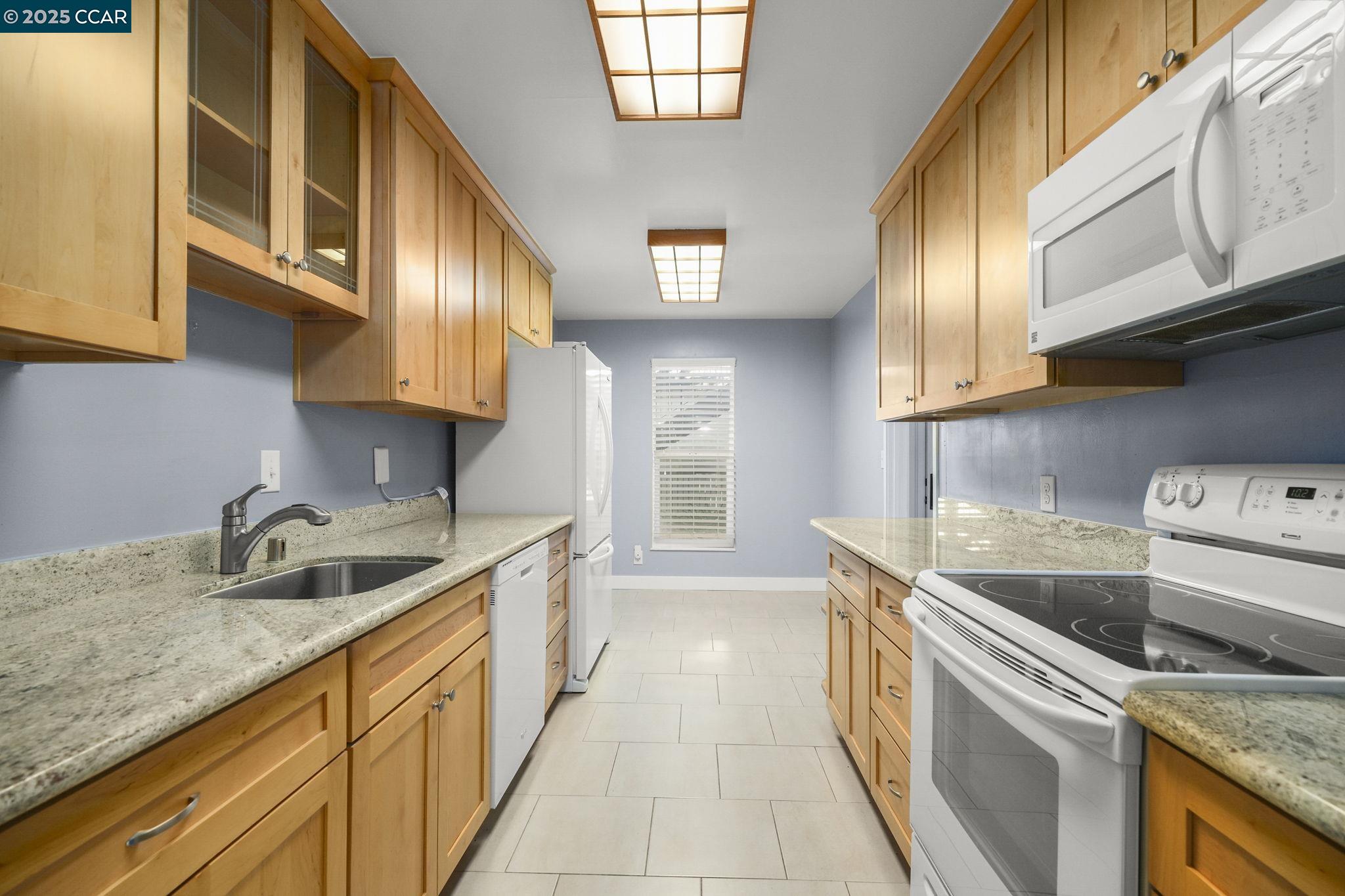 651 Moraga Rd # 13, Moraga, California 94556, 3 Bedrooms Bedrooms, 7 Rooms Rooms,2 BathroomsBathrooms,Residential,For Sale,651 Moraga Rd # 13,41098671
