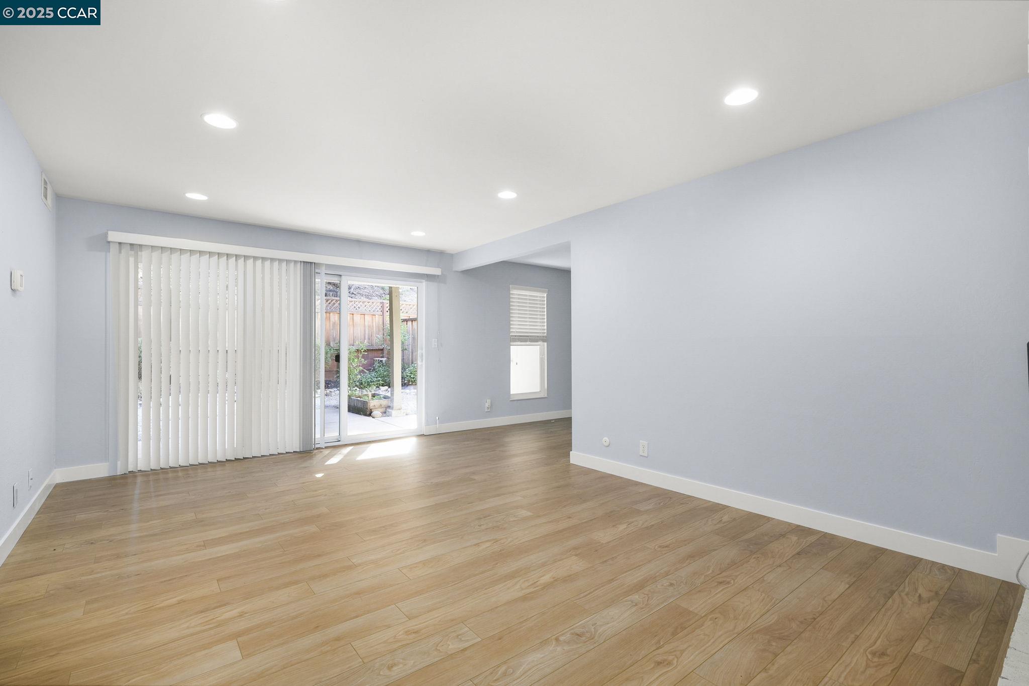 651 Moraga Rd # 13, Moraga, California 94556, 3 Bedrooms Bedrooms, 7 Rooms Rooms,2 BathroomsBathrooms,Residential,For Sale,651 Moraga Rd # 13,41098671