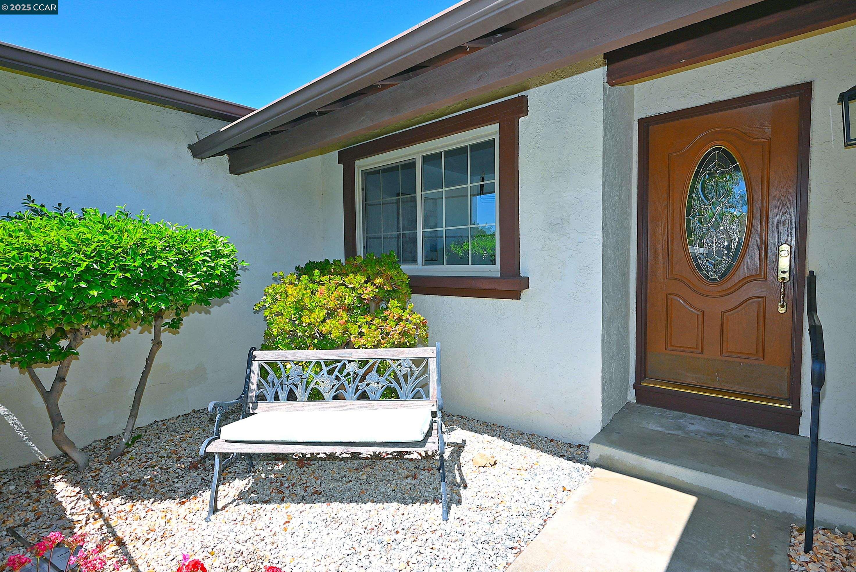 1524 Martindale Dr, Martinez, California 94553, 3 Bedrooms Bedrooms, 8 Rooms Rooms,2 BathroomsBathrooms,Residential,For Sale,1524 Martindale Dr,41098672