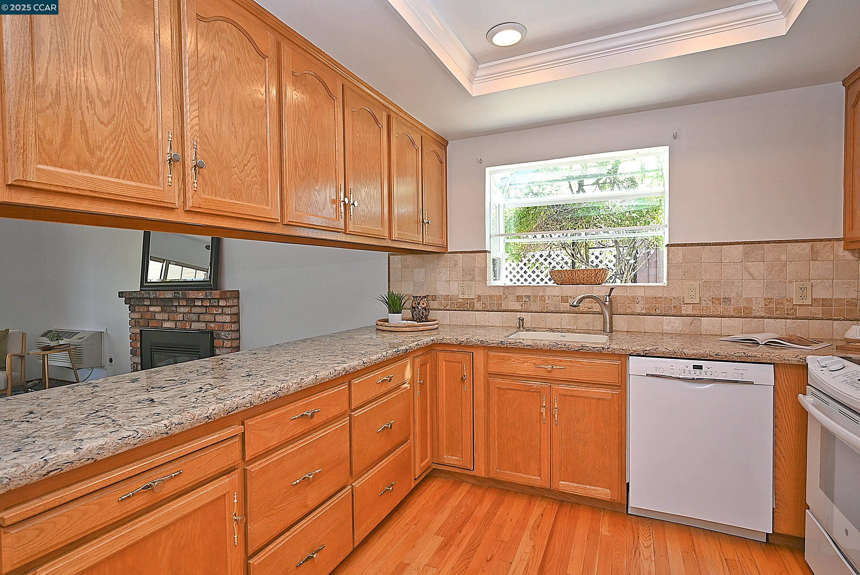 1524 Martindale Dr, Martinez, California 94553, 3 Bedrooms Bedrooms, 8 Rooms Rooms,2 BathroomsBathrooms,Residential,For Sale,1524 Martindale Dr,41098672