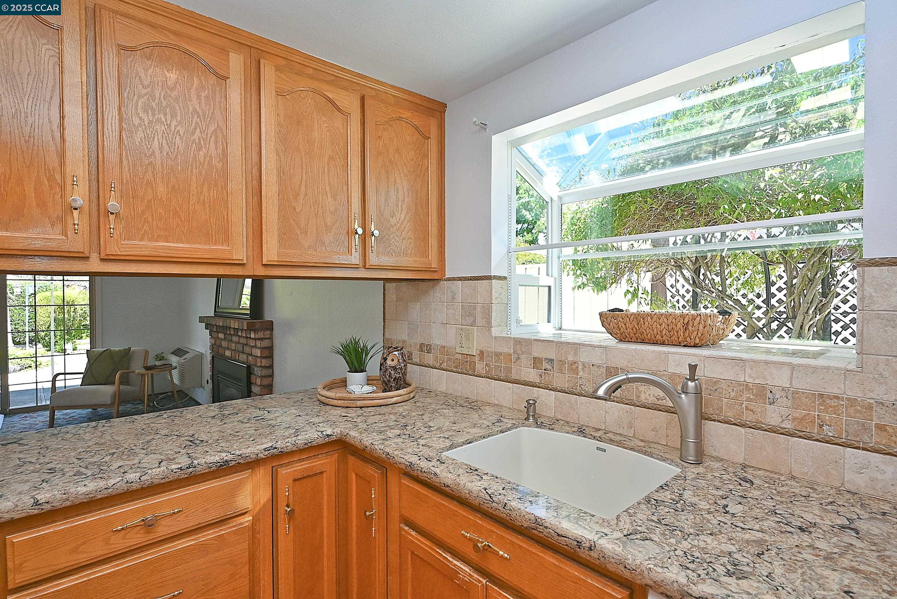 1524 Martindale Dr, Martinez, California 94553, 3 Bedrooms Bedrooms, 8 Rooms Rooms,2 BathroomsBathrooms,Residential,For Sale,1524 Martindale Dr,41098672