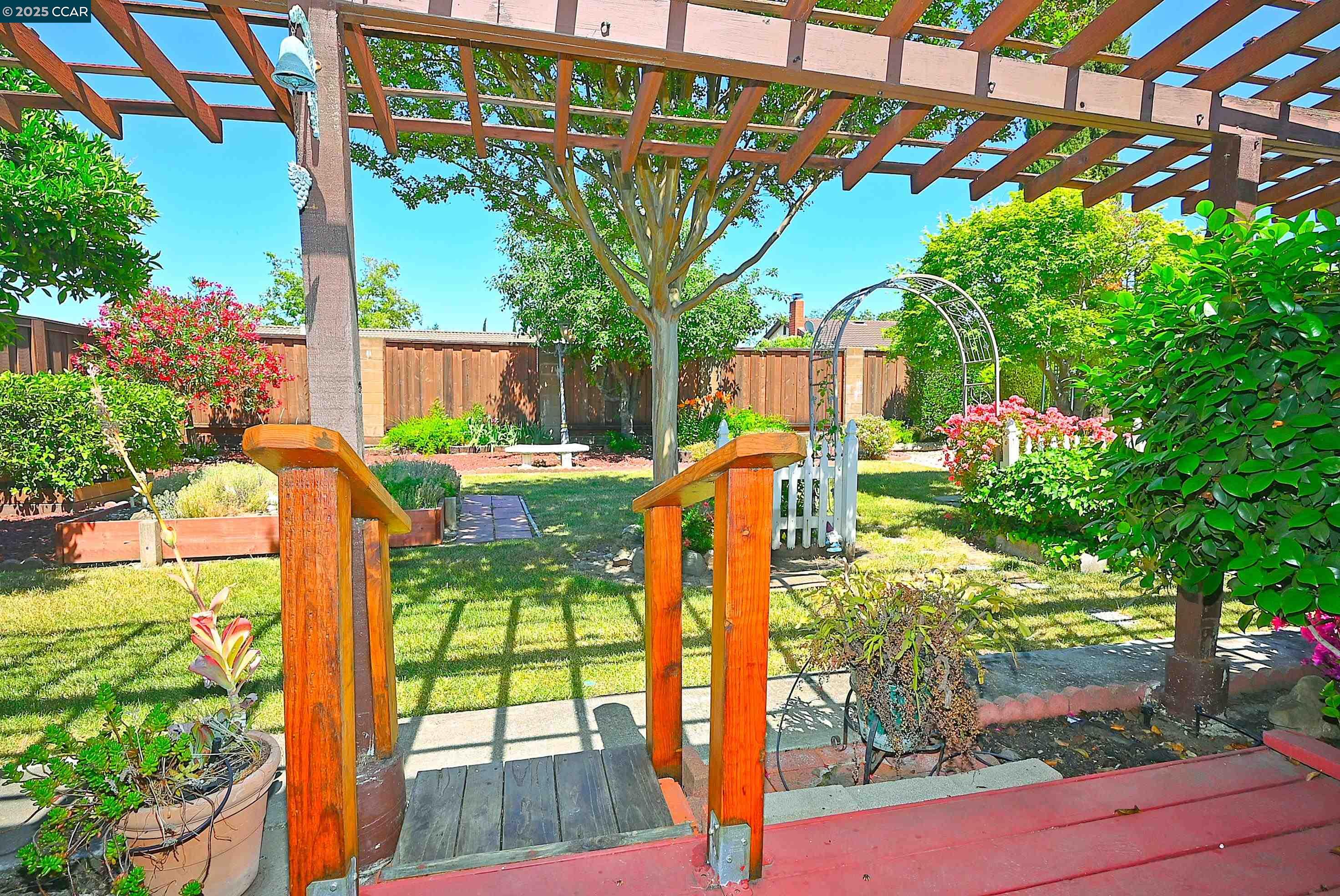 1524 Martindale Dr, Martinez, California 94553, 3 Bedrooms Bedrooms, 8 Rooms Rooms,2 BathroomsBathrooms,Residential,For Sale,1524 Martindale Dr,41098672