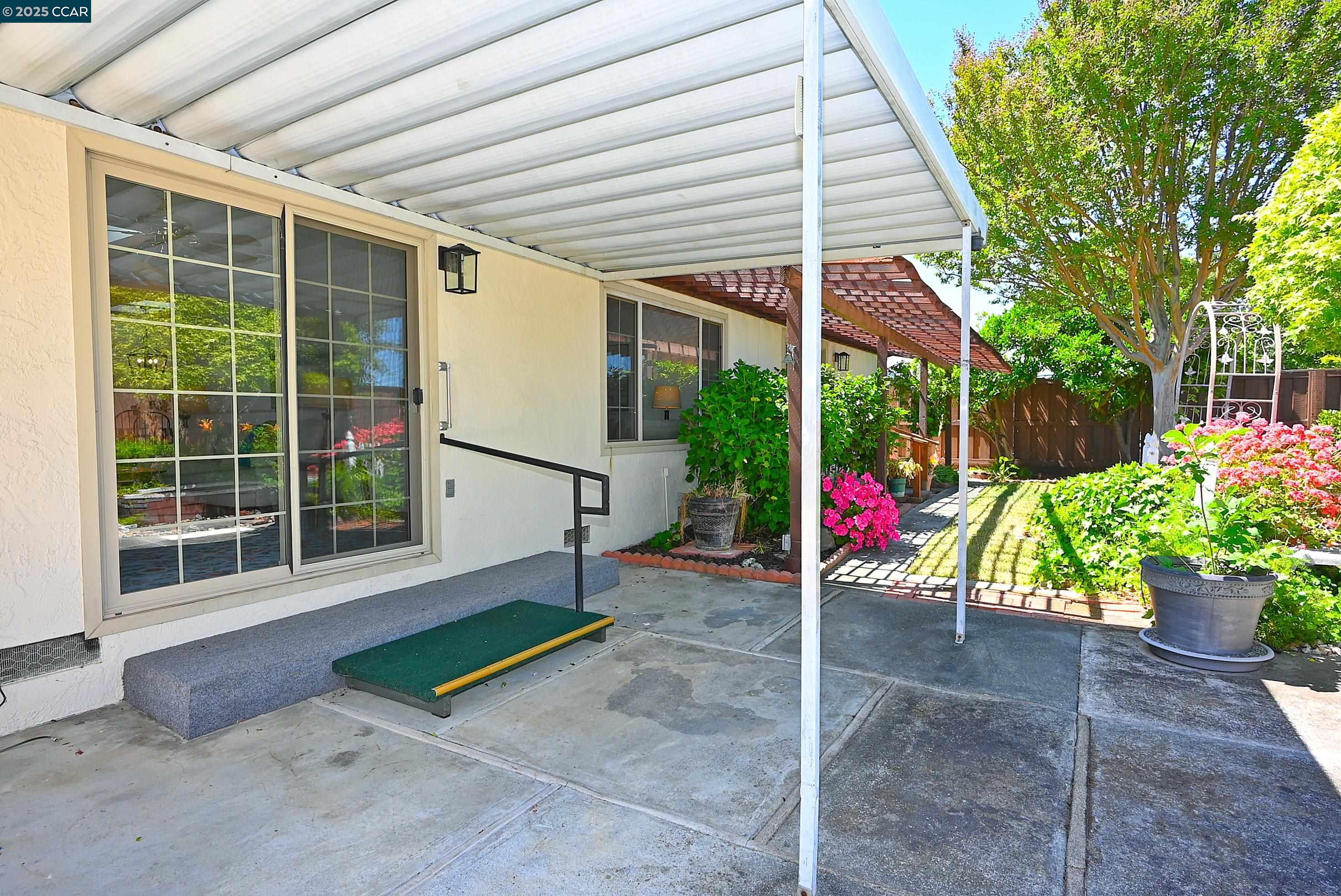 1524 Martindale Dr, Martinez, California 94553, 3 Bedrooms Bedrooms, 8 Rooms Rooms,2 BathroomsBathrooms,Residential,For Sale,1524 Martindale Dr,41098672