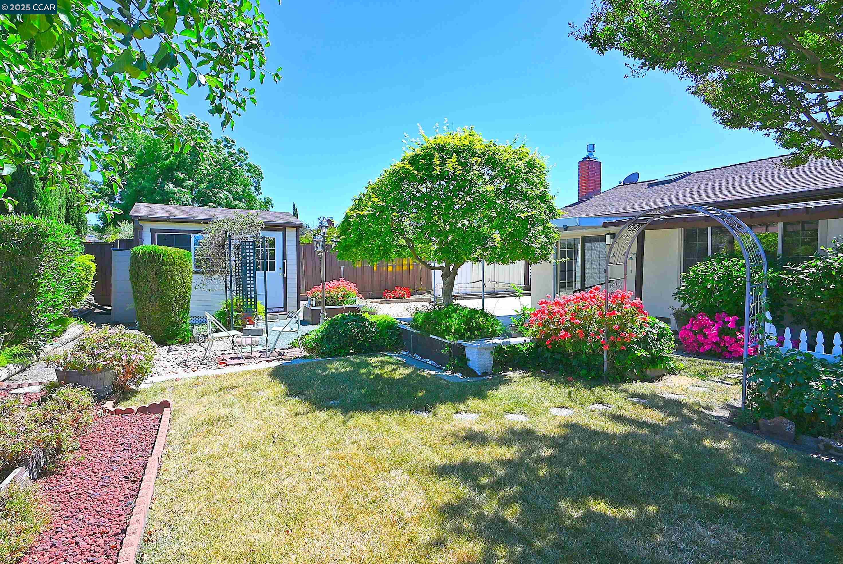 1524 Martindale Dr, Martinez, California 94553, 3 Bedrooms Bedrooms, 8 Rooms Rooms,2 BathroomsBathrooms,Residential,For Sale,1524 Martindale Dr,41098672