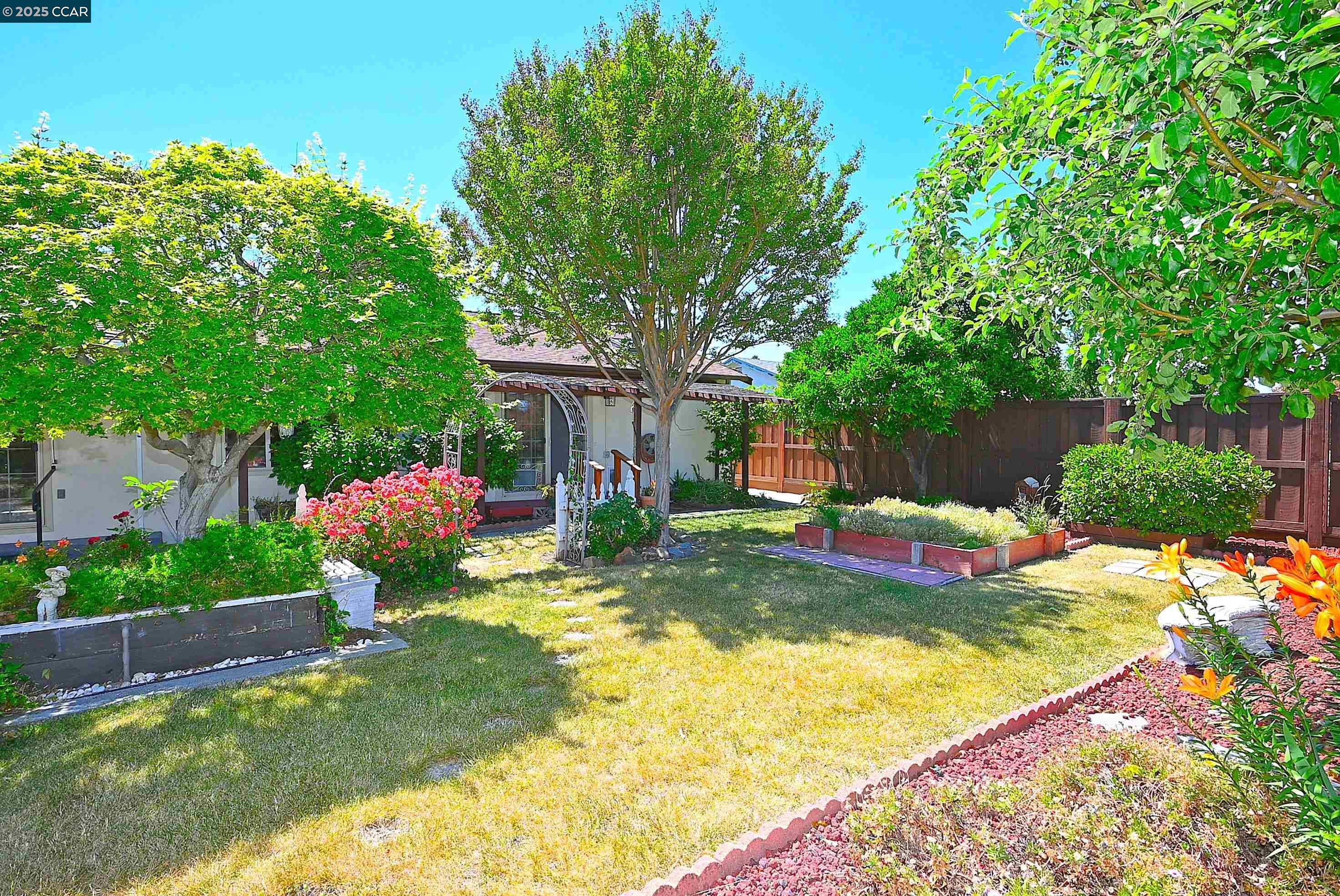 1524 Martindale Dr, Martinez, California 94553, 3 Bedrooms Bedrooms, 8 Rooms Rooms,2 BathroomsBathrooms,Residential,For Sale,1524 Martindale Dr,41098672