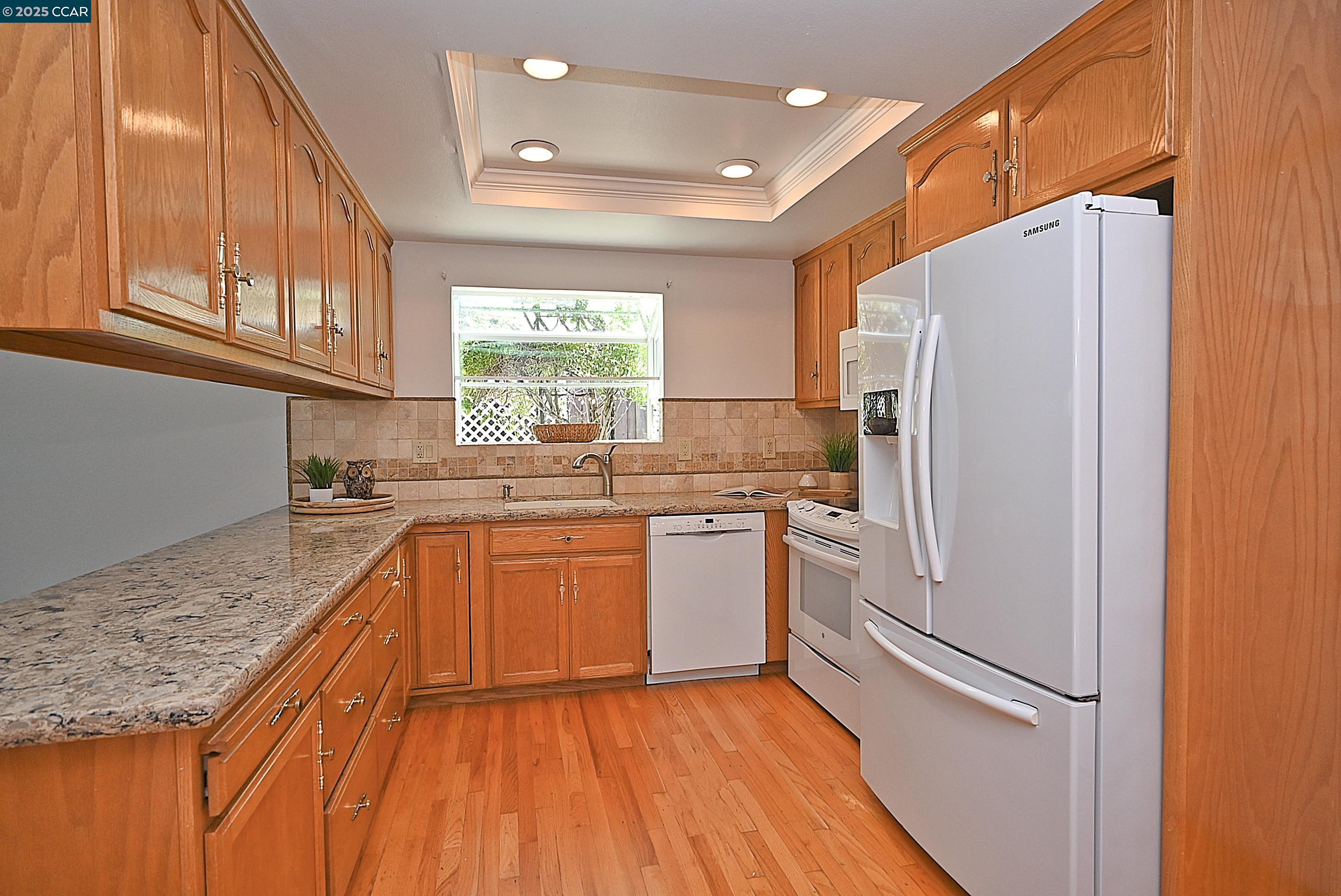 1524 Martindale Dr, Martinez, California 94553, 3 Bedrooms Bedrooms, 8 Rooms Rooms,2 BathroomsBathrooms,Residential,For Sale,1524 Martindale Dr,41098672