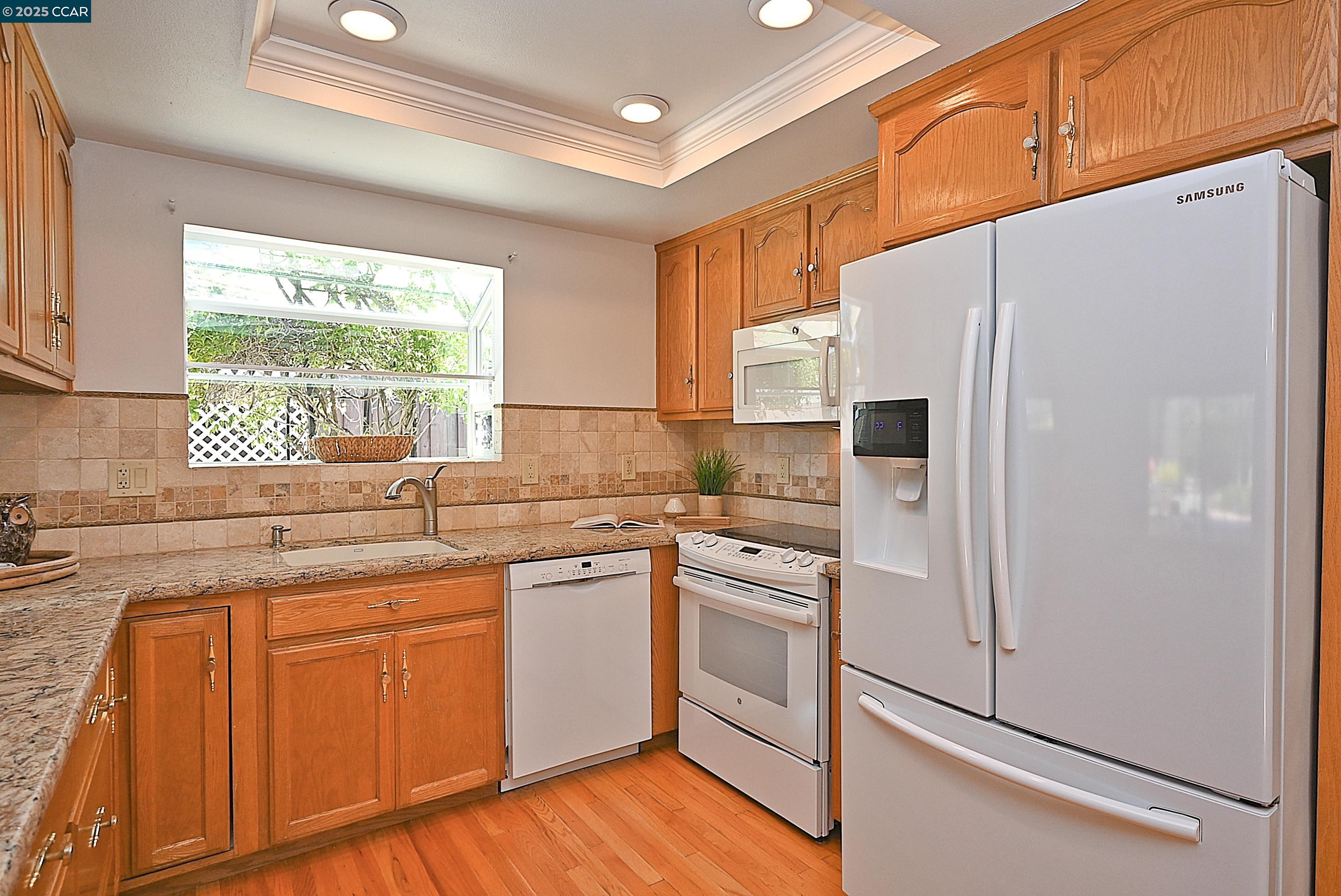 1524 Martindale Dr, Martinez, California 94553, 3 Bedrooms Bedrooms, 8 Rooms Rooms,2 BathroomsBathrooms,Residential,For Sale,1524 Martindale Dr,41098672