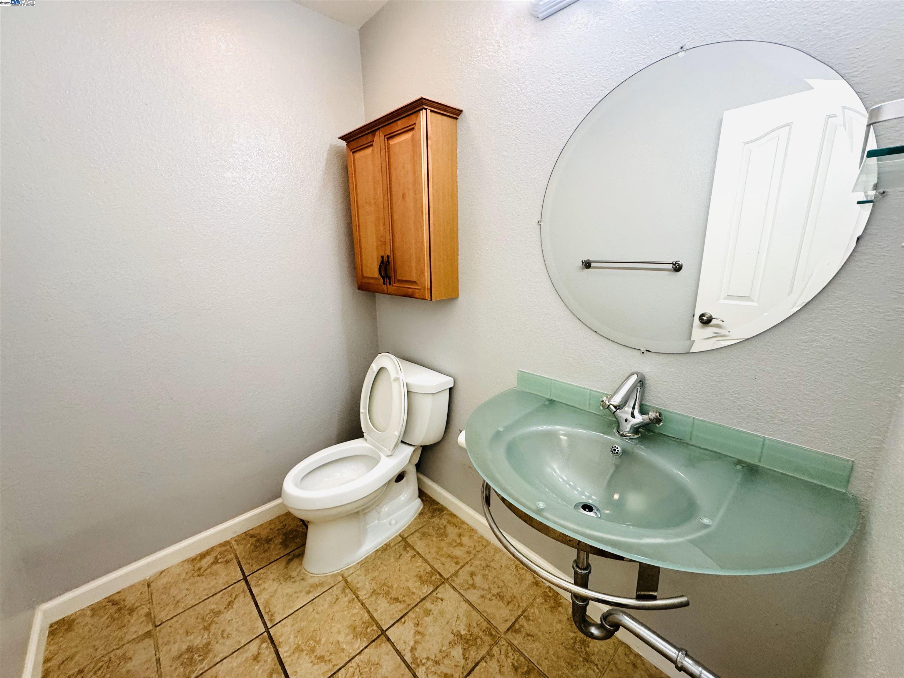 Detail Gallery Image 11 of 27 For 122 Lynx Ct, Fremont,  CA 94539 - 4 Beds | 2/1 Baths