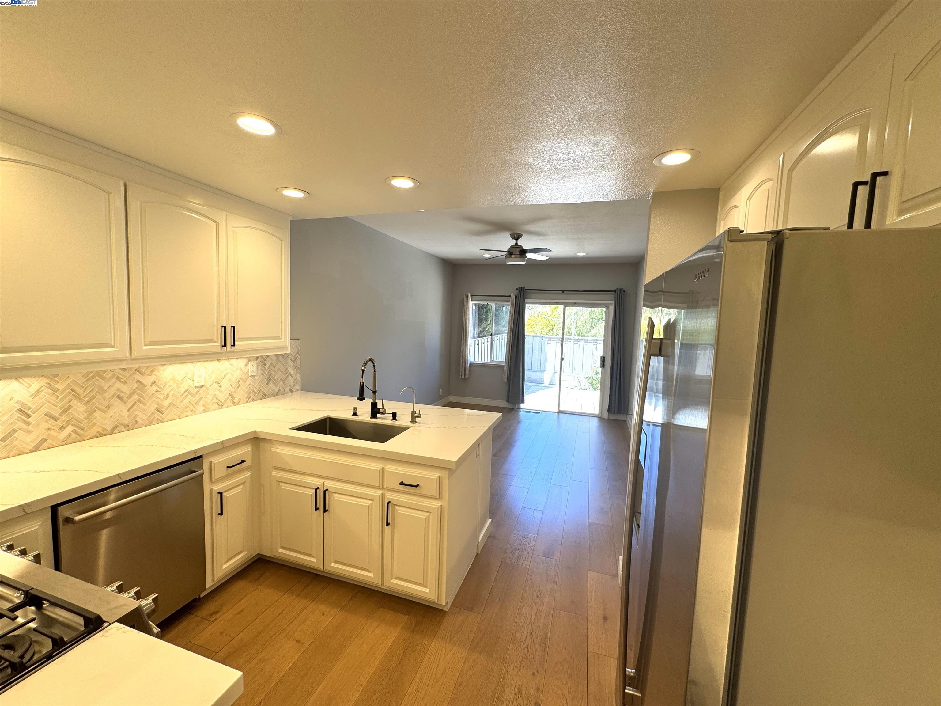 Detail Gallery Image 7 of 27 For 122 Lynx Ct, Fremont,  CA 94539 - 4 Beds | 2/1 Baths