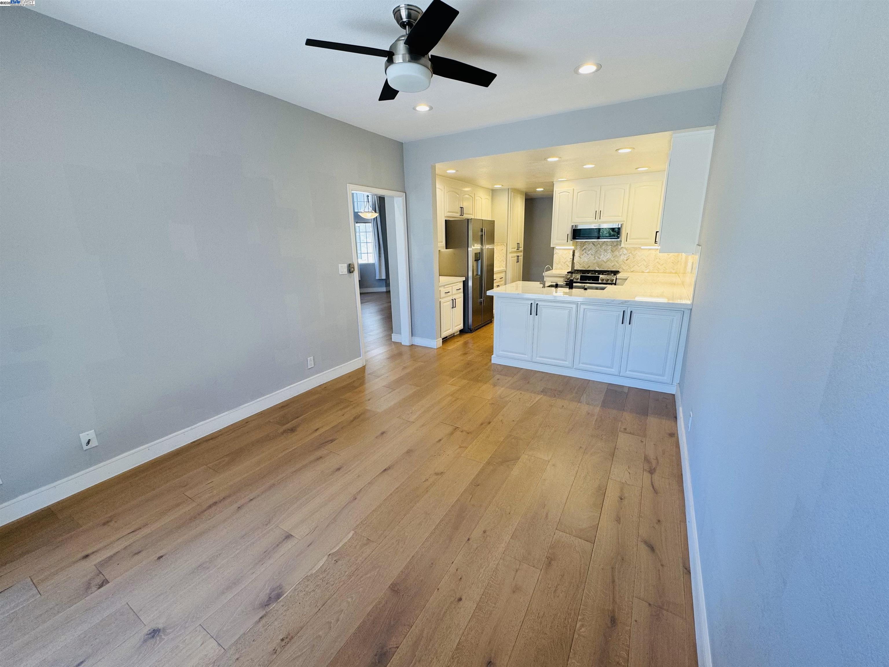 Detail Gallery Image 9 of 27 For 122 Lynx Ct, Fremont,  CA 94539 - 4 Beds | 2/1 Baths