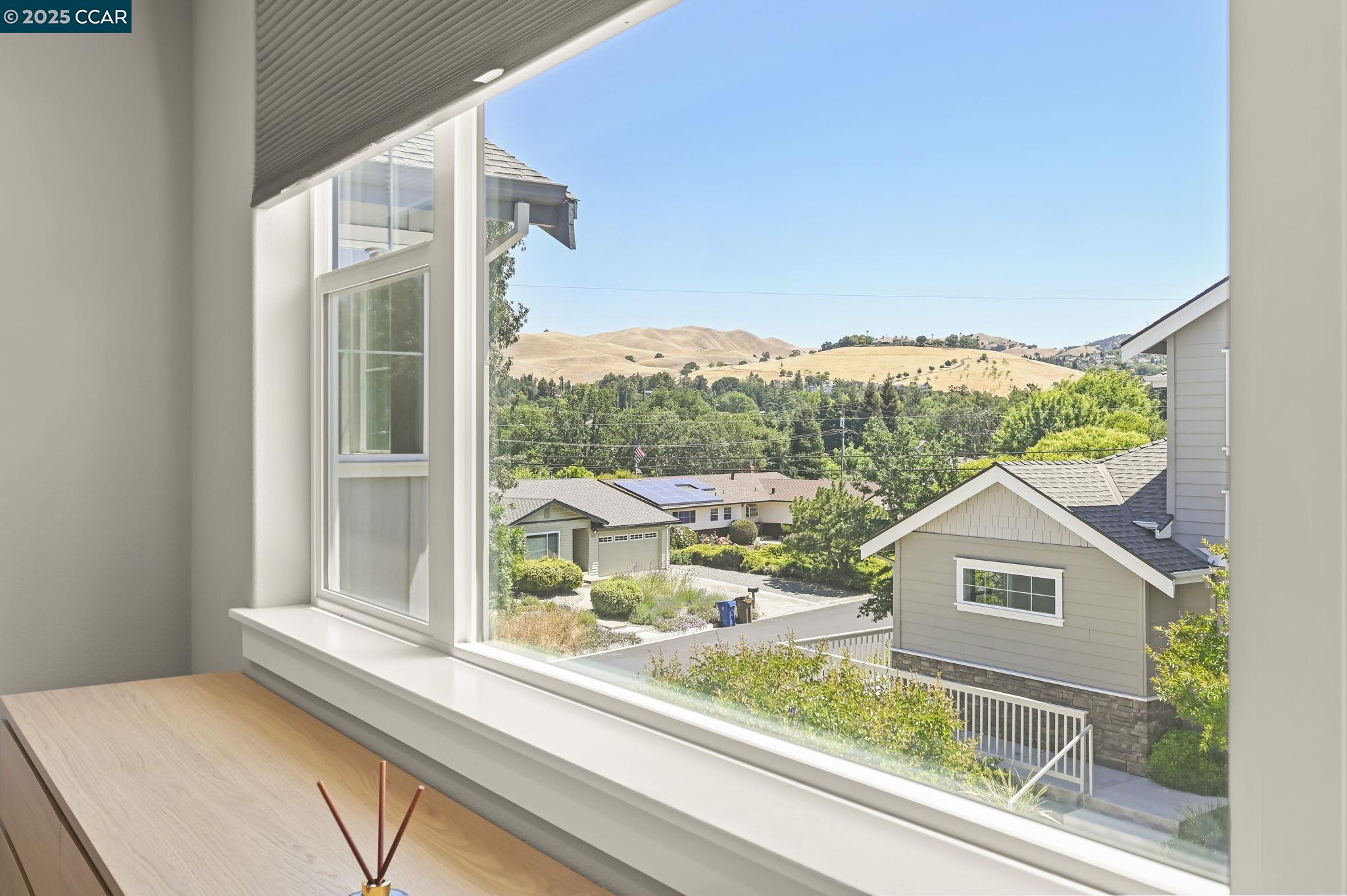 Detail Gallery Image 24 of 44 For 5540 Southbrook Drive, Clayton,  CA 94517 - 5 Beds | 3 Baths