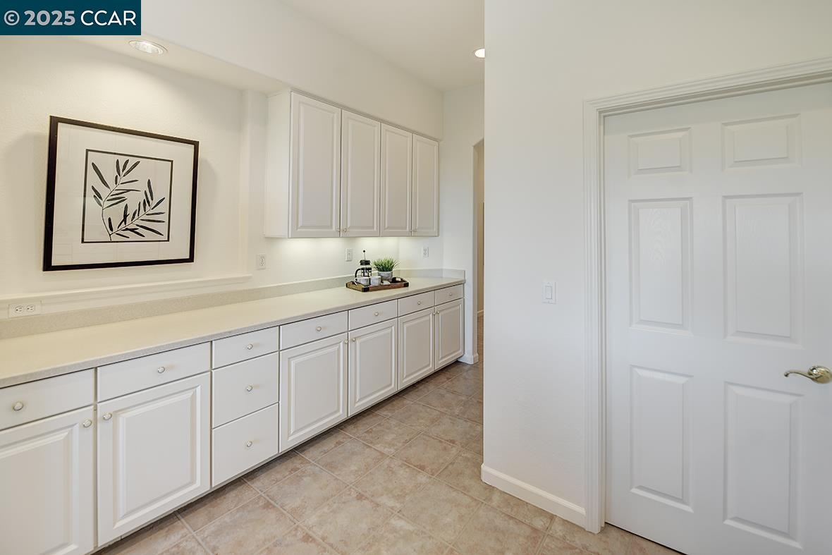 2916 Saklan Indian Dr, Walnut Creek, California 94595, 3 Bedrooms Bedrooms, 8 Rooms Rooms,2 BathroomsBathrooms,Residential,For Sale,2916 Saklan Indian Dr,41098678
