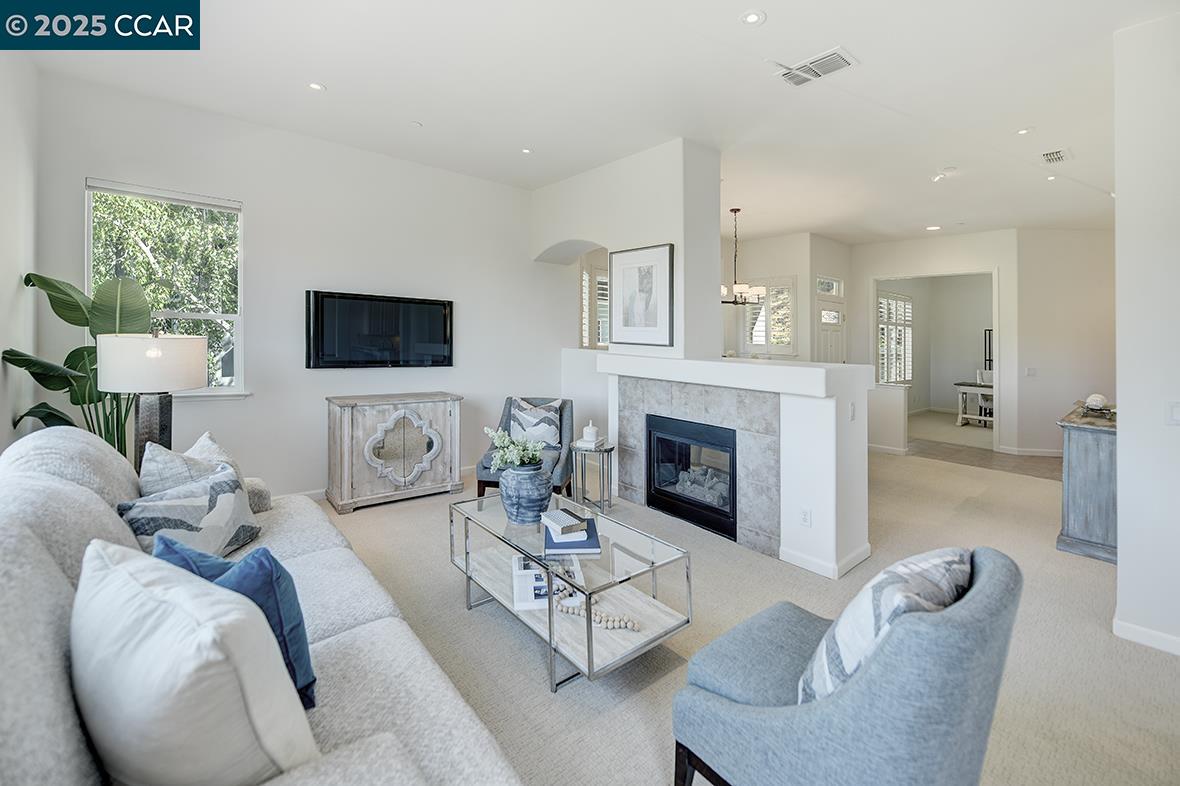 2916 Saklan Indian Dr, Walnut Creek, California 94595, 3 Bedrooms Bedrooms, 8 Rooms Rooms,2 BathroomsBathrooms,Residential,For Sale,2916 Saklan Indian Dr,41098678