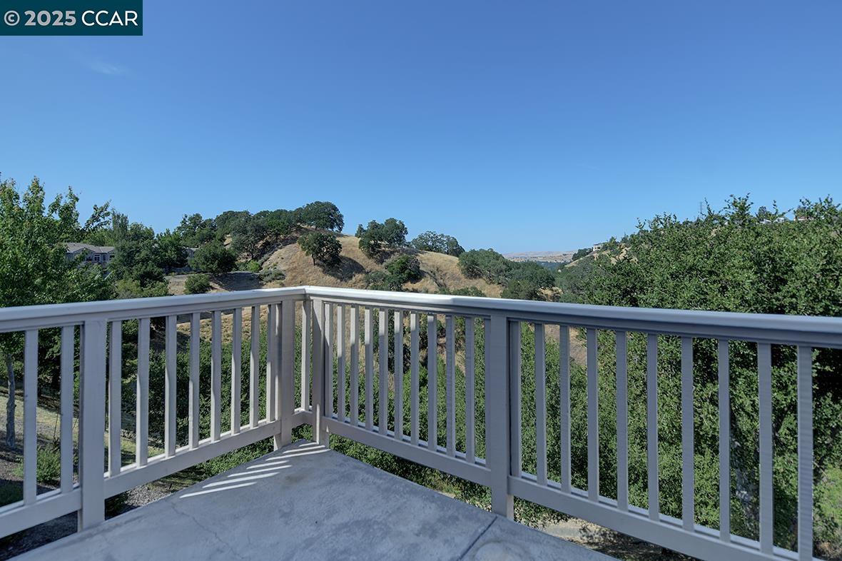 2916 Saklan Indian Dr, Walnut Creek, California 94595, 3 Bedrooms Bedrooms, 8 Rooms Rooms,2 BathroomsBathrooms,Residential,For Sale,2916 Saklan Indian Dr,41098678