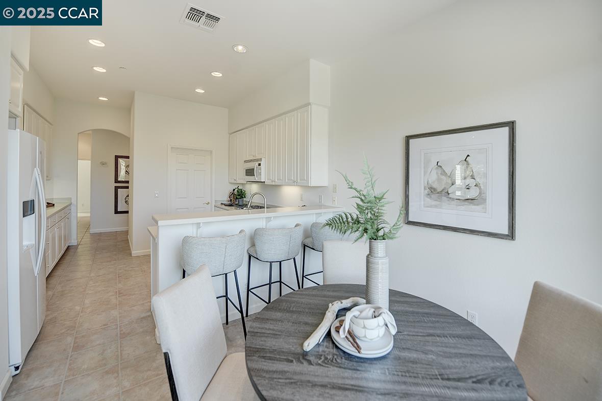 2916 Saklan Indian Dr, Walnut Creek, California 94595, 3 Bedrooms Bedrooms, 8 Rooms Rooms,2 BathroomsBathrooms,Residential,For Sale,2916 Saklan Indian Dr,41098678