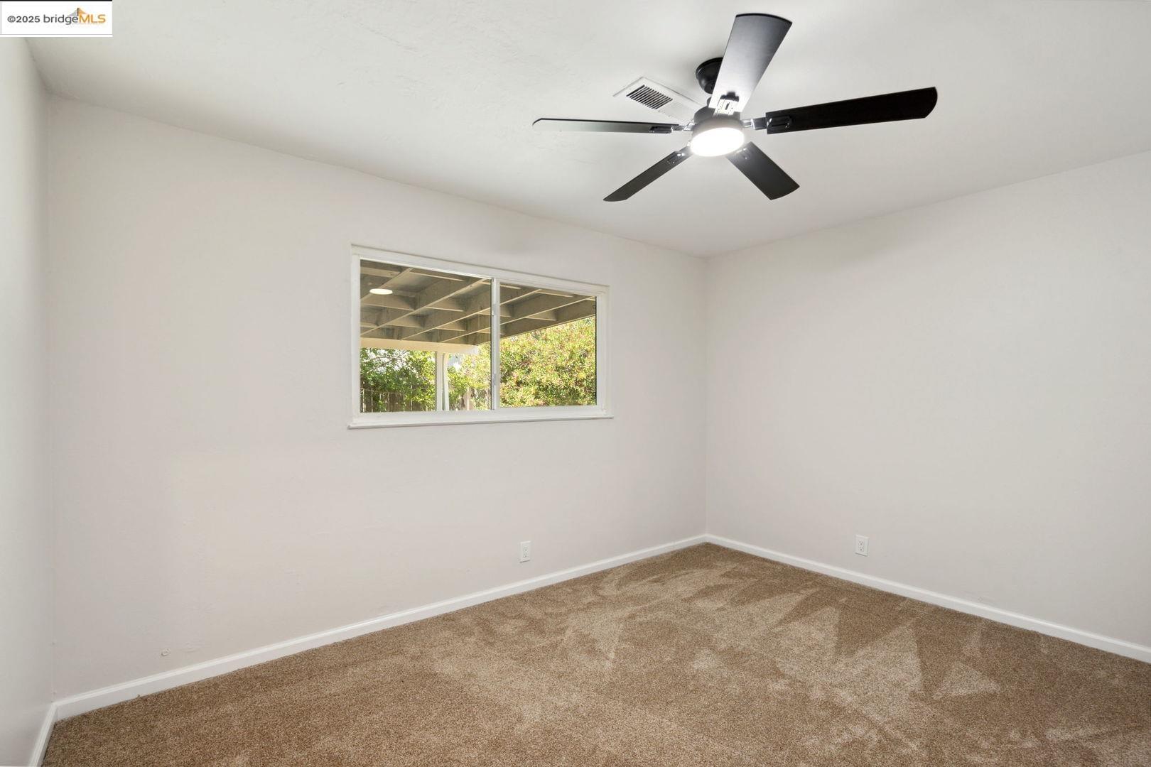 Detail Gallery Image 21 of 24 For 6419 Dallas Way, Sacramento,  CA 95823 - 3 Beds | 2 Baths