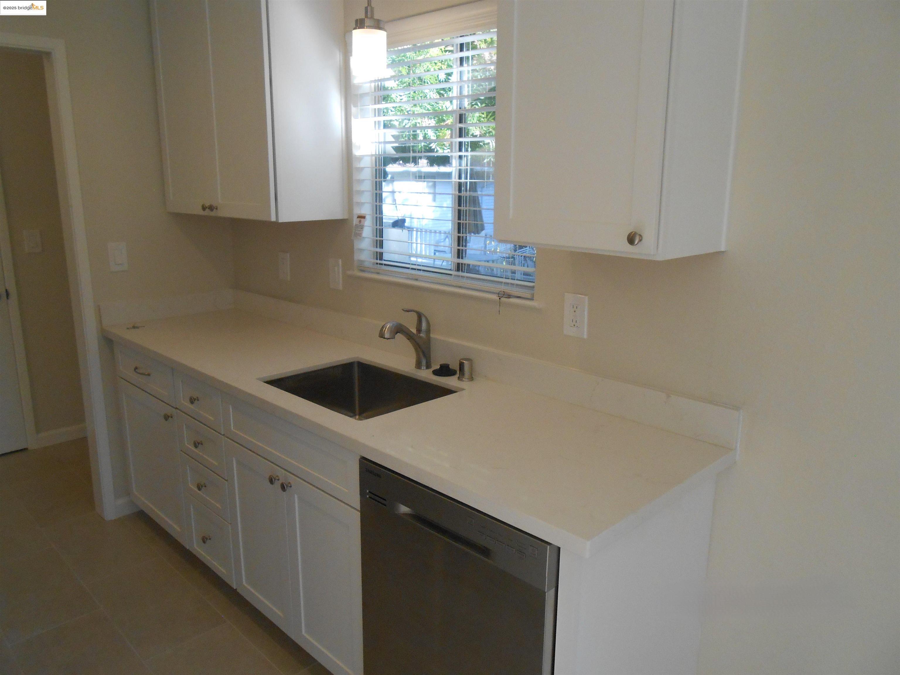 Detail Gallery Image 12 of 25 For 2044 Ascot Dr, Moraga,  CA 94556 - – Beds | – Baths
