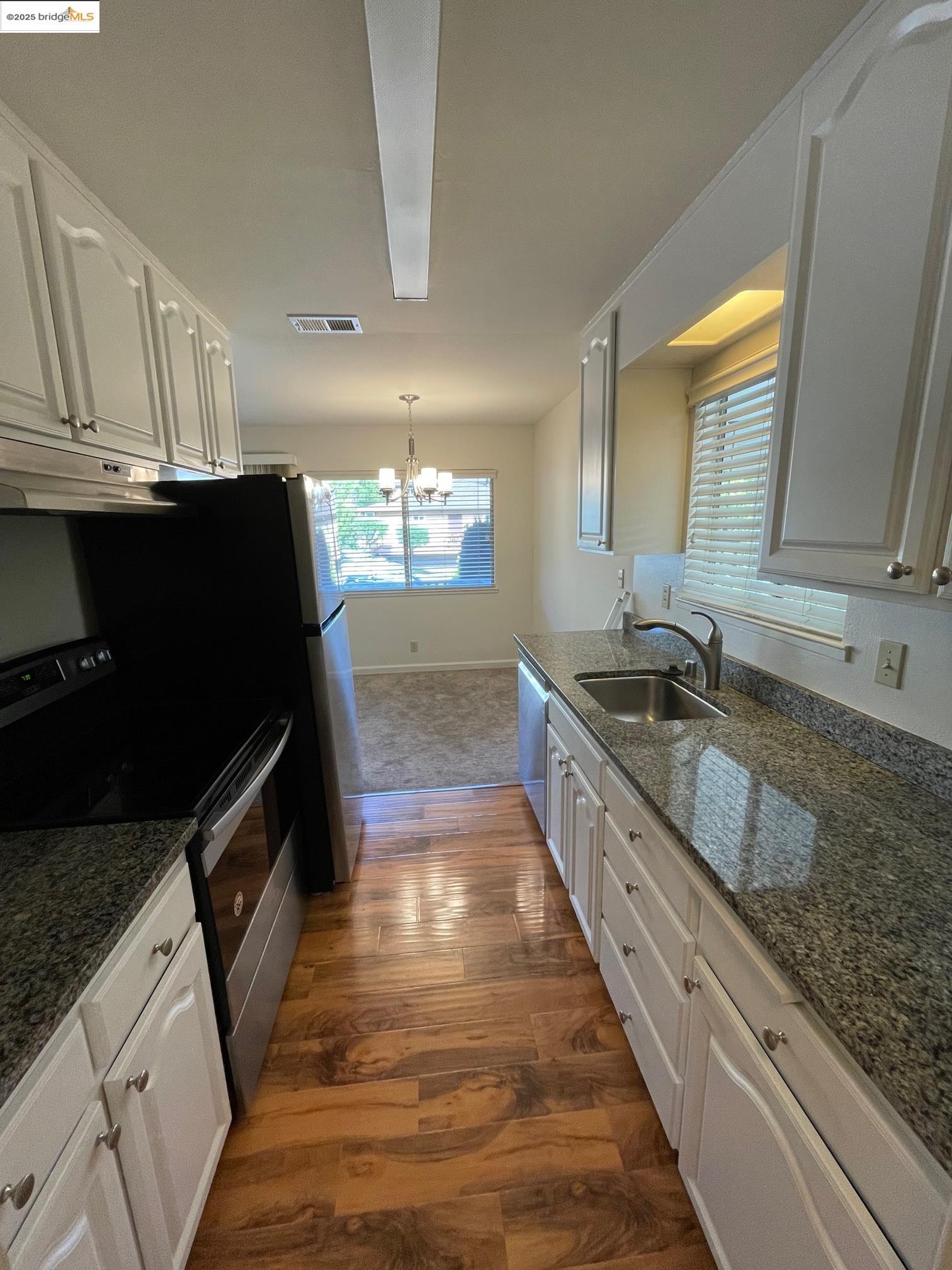 Detail Gallery Image 14 of 25 For 2044 Ascot Dr, Moraga,  CA 94556 - – Beds | – Baths