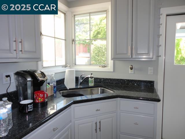 Detail Gallery Image 11 of 31 For 36 Greenwood Dr, South San Francisco,  CA 94080 - 2 Beds | 1 Baths