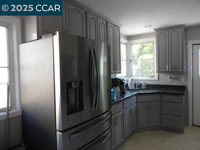 Detail Gallery Image 13 of 31 For 36 Greenwood Dr, South San Francisco,  CA 94080 - 2 Beds | 1 Baths