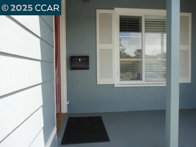 Detail Gallery Image 4 of 31 For 36 Greenwood Dr, South San Francisco,  CA 94080 - 2 Beds | 1 Baths