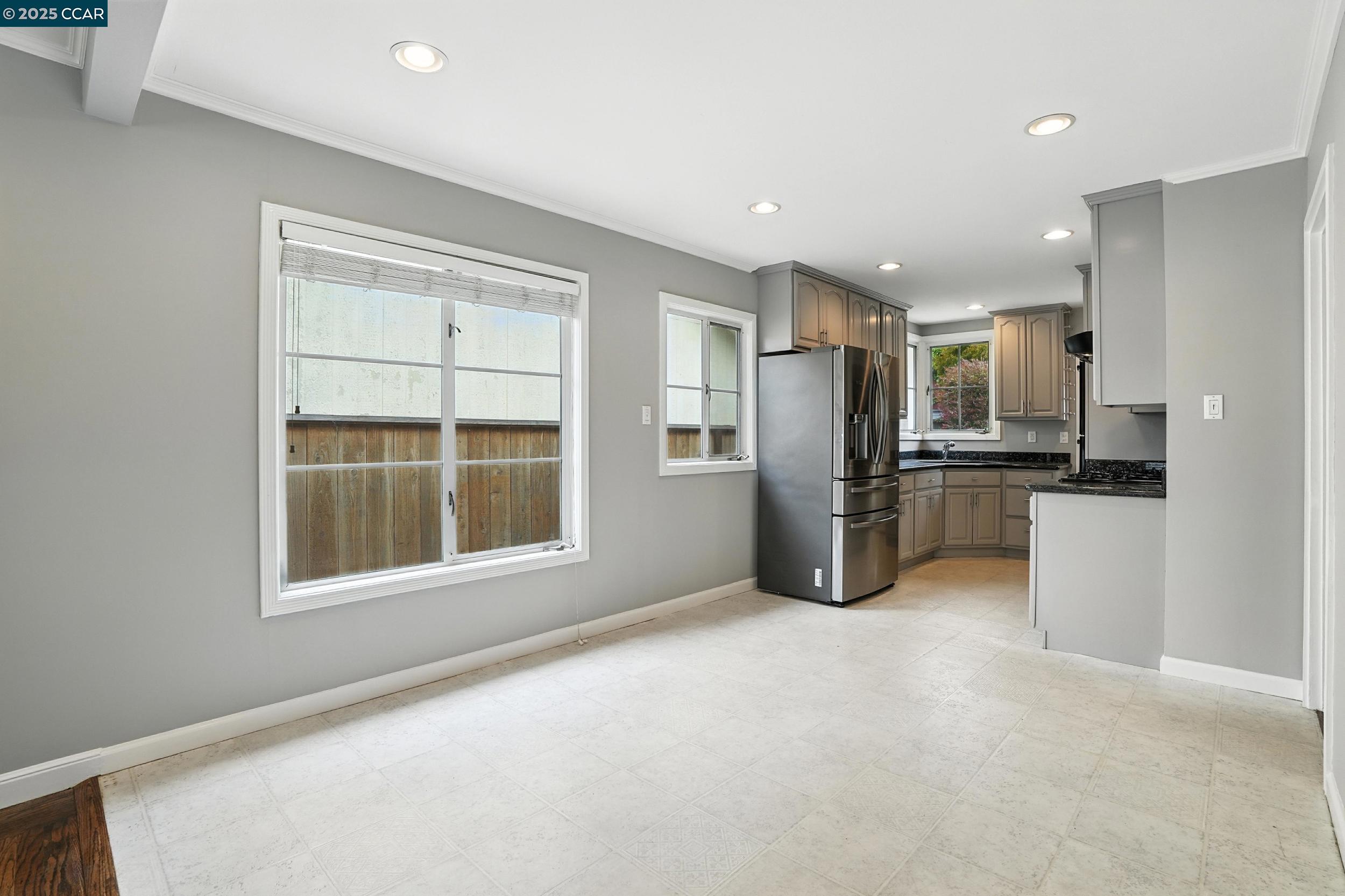 Detail Gallery Image 9 of 36 For 36 Greenwood Dr, South San Francisco,  CA 94080 - 2 Beds | 1 Baths