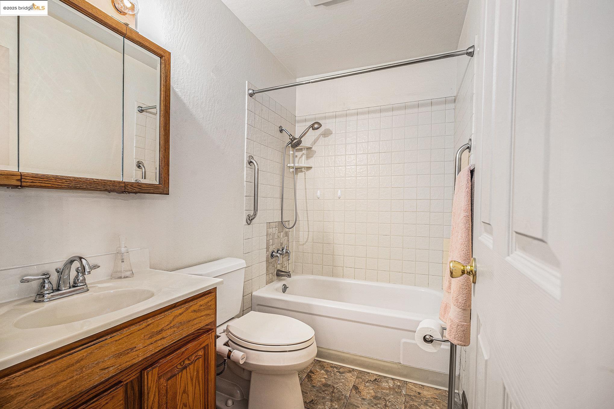 Detail Gallery Image 18 of 34 For 161 E Sims Rd, Brentwood,  CA 94513 - 3 Beds | 2 Baths