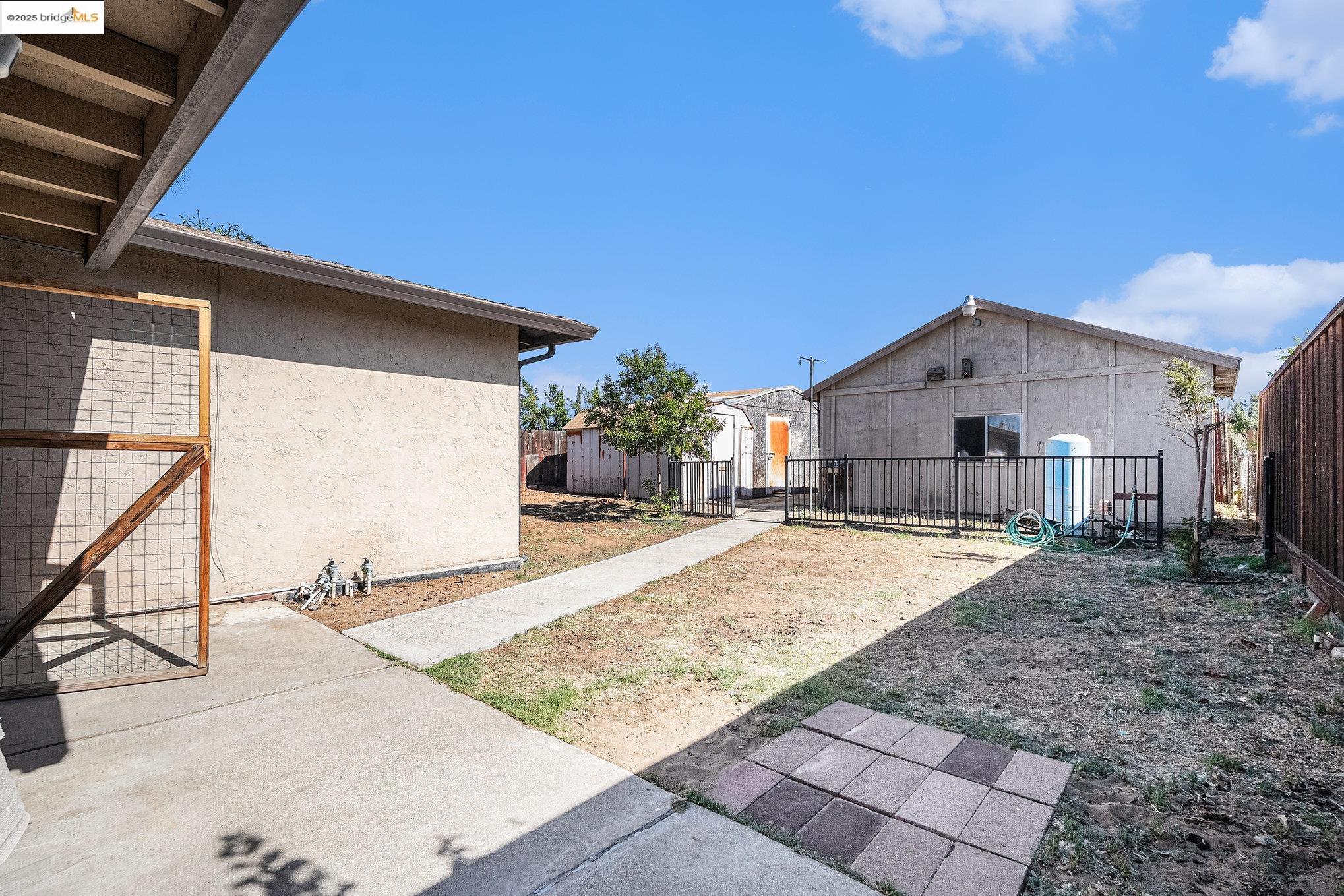 Detail Gallery Image 19 of 34 For 161 E Sims Rd, Brentwood,  CA 94513 - 3 Beds | 2 Baths