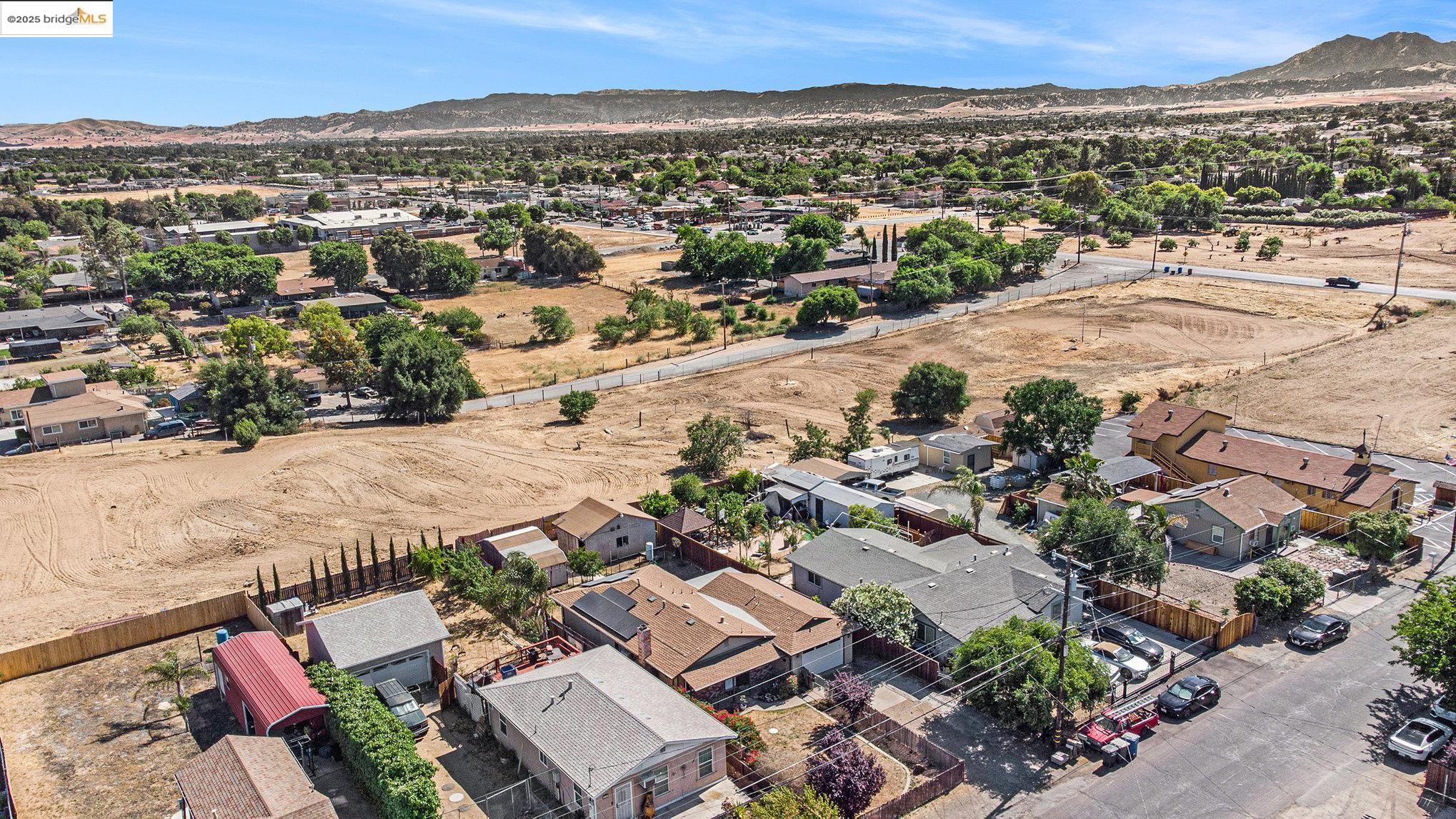 Detail Gallery Image 26 of 34 For 161 E Sims Rd, Brentwood,  CA 94513 - 3 Beds | 2 Baths