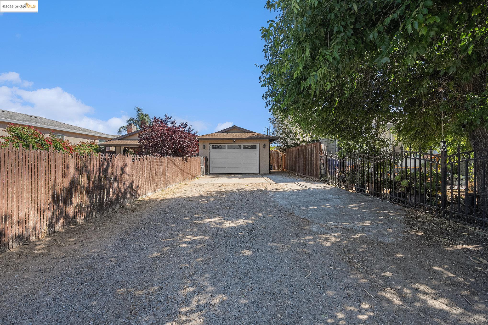 Detail Gallery Image 32 of 34 For 161 E Sims Rd, Brentwood,  CA 94513 - 3 Beds | 2 Baths