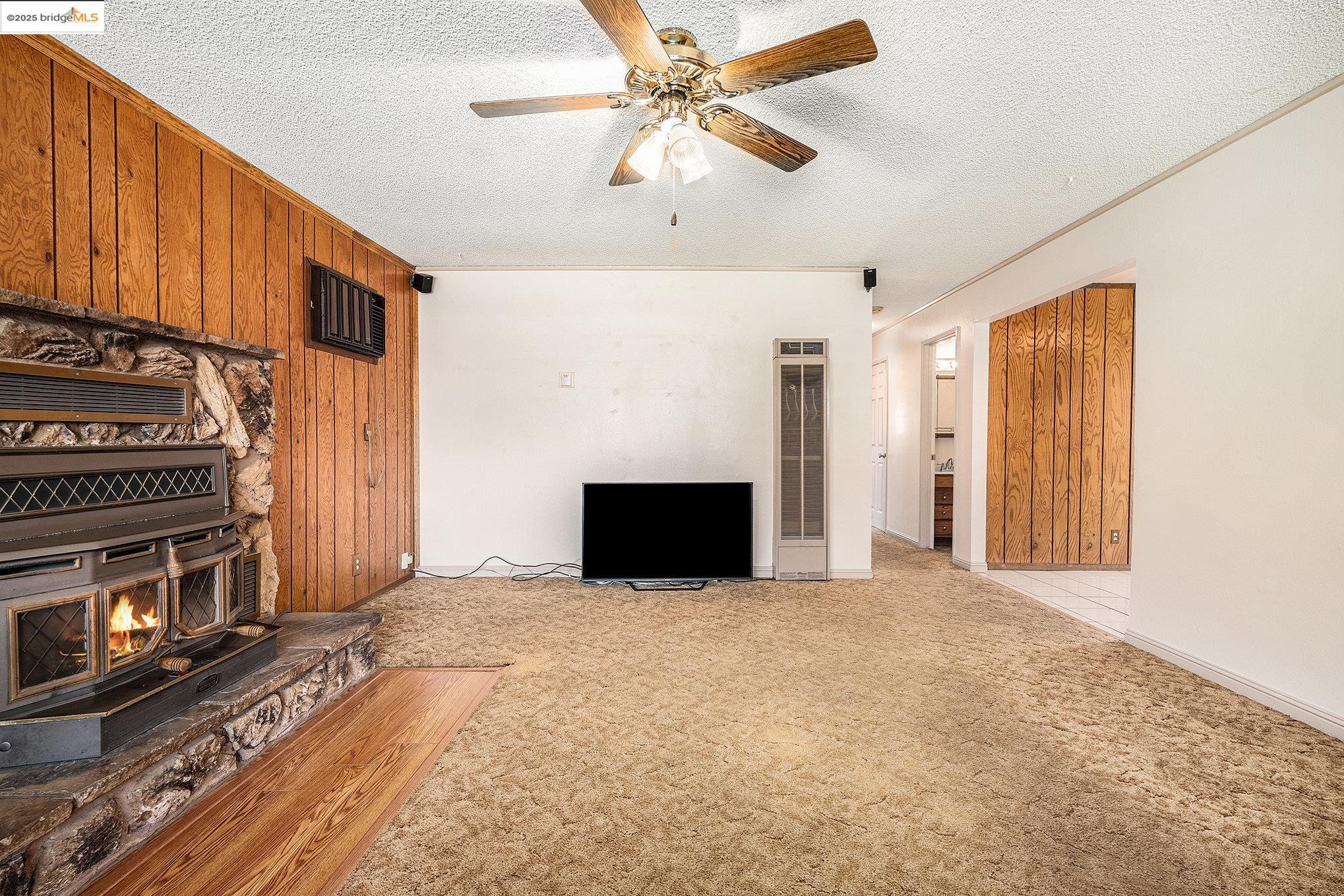 Detail Gallery Image 7 of 34 For 161 E Sims Rd, Brentwood,  CA 94513 - 3 Beds | 2 Baths