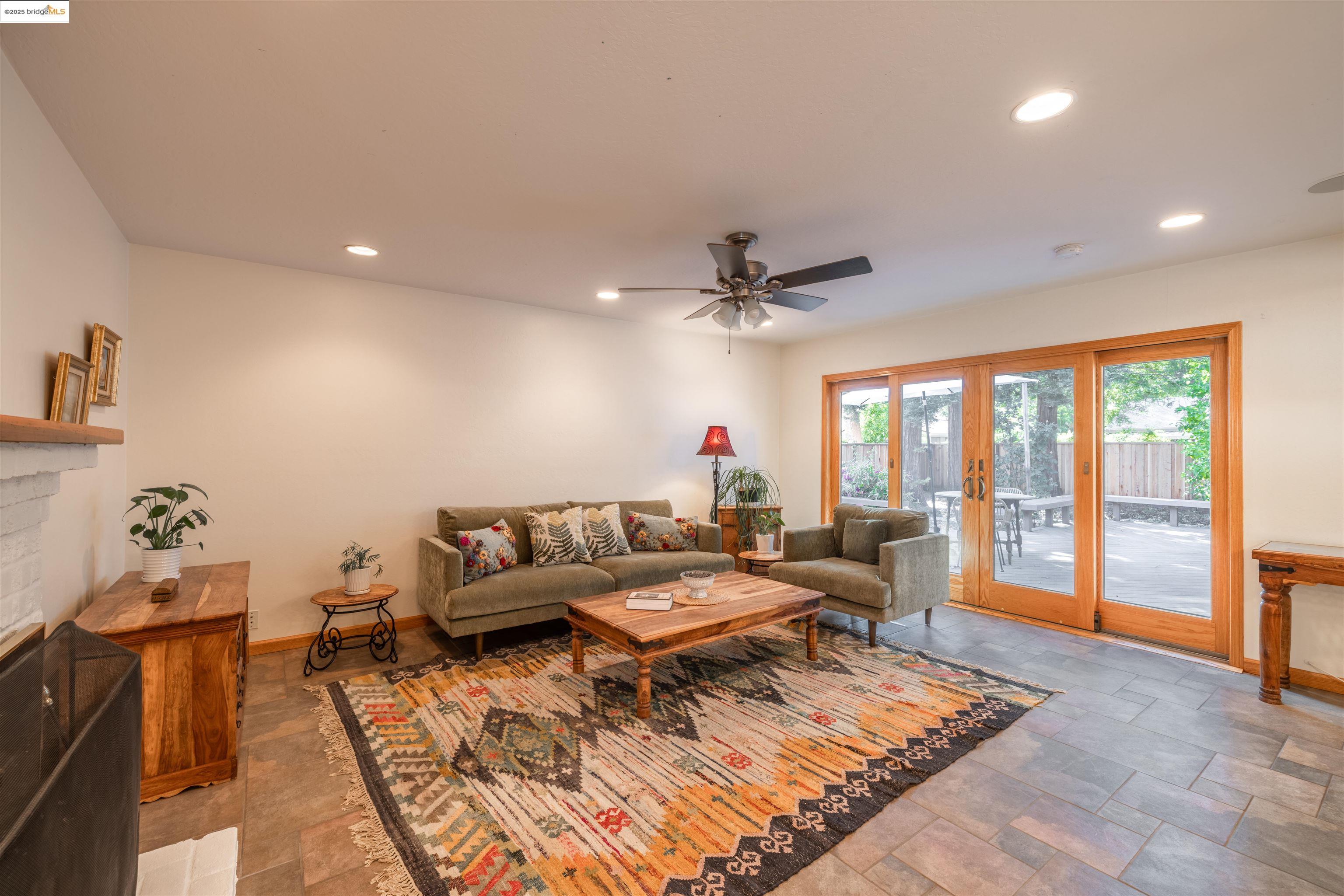3967 Majestic Drive, Concord, California 94519, 4 Bedrooms Bedrooms, 9 Rooms Rooms,3 BathroomsBathrooms,Residential,For Sale,3967 Majestic Drive,41098686