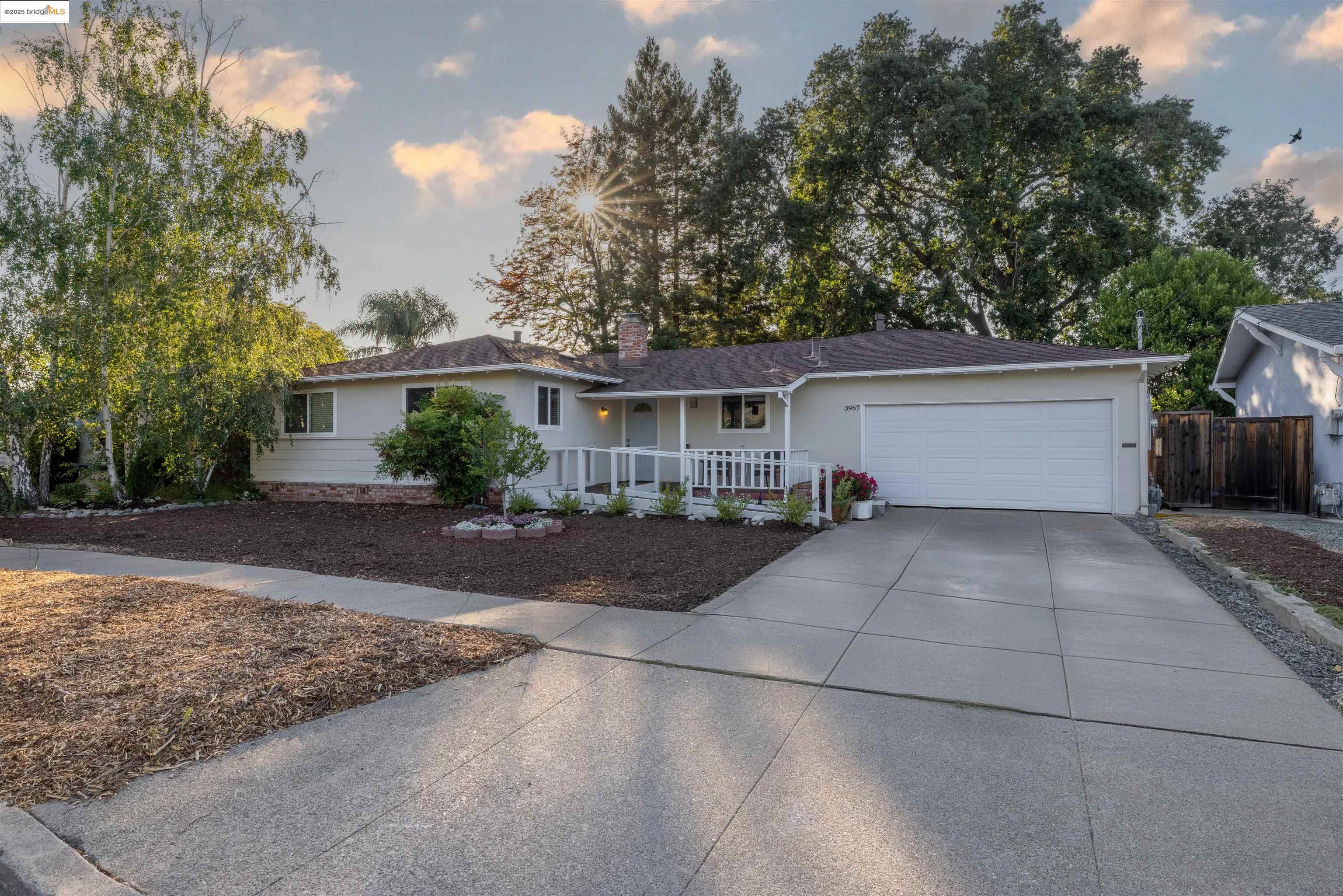 3967 Majestic Drive, Concord, California 94519, 4 Bedrooms Bedrooms, 9 Rooms Rooms,3 BathroomsBathrooms,Residential,For Sale,3967 Majestic Drive,41098686