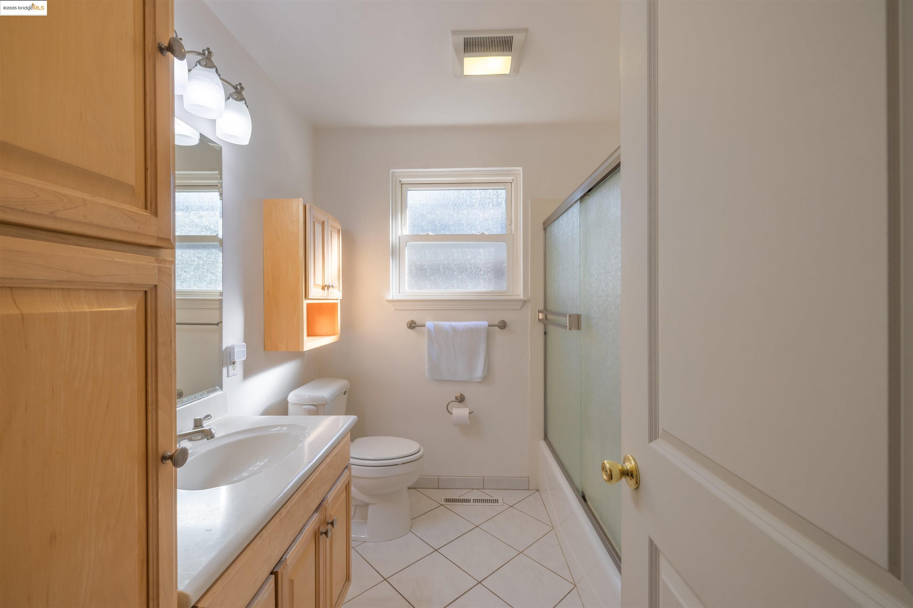 3967 Majestic Drive, Concord, California 94519, 4 Bedrooms Bedrooms, 9 Rooms Rooms,3 BathroomsBathrooms,Residential,For Sale,3967 Majestic Drive,41098686