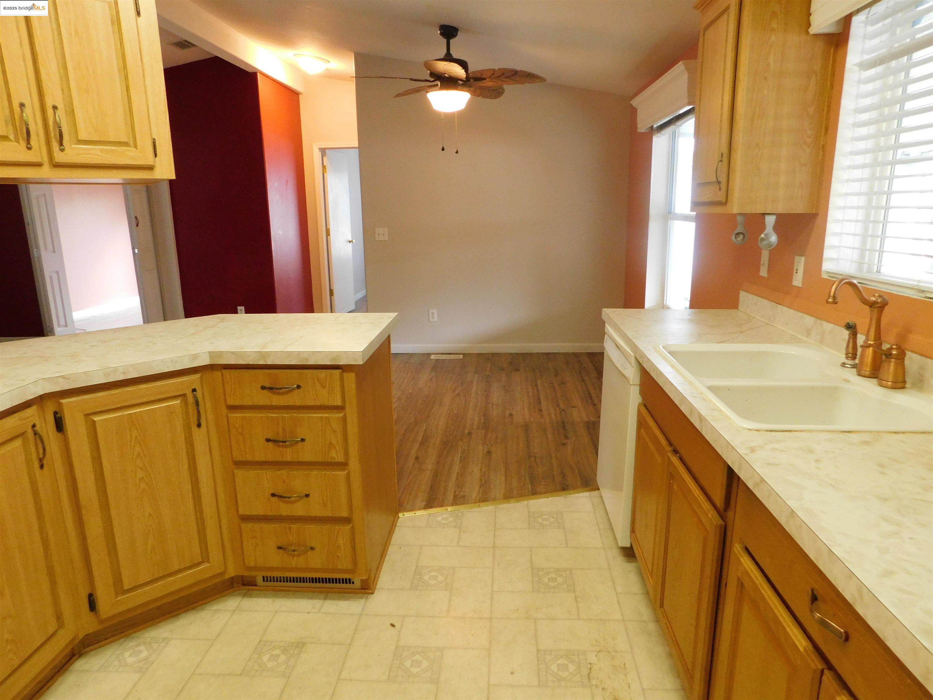 18717 Rail Vista Lane # 602, Jamestown, California 95327, 3 Bedrooms Bedrooms, 6 Rooms Rooms,2 BathroomsBathrooms,Manufactured In Park,For Sale,18717 Rail Vista Lane # 602,41098688