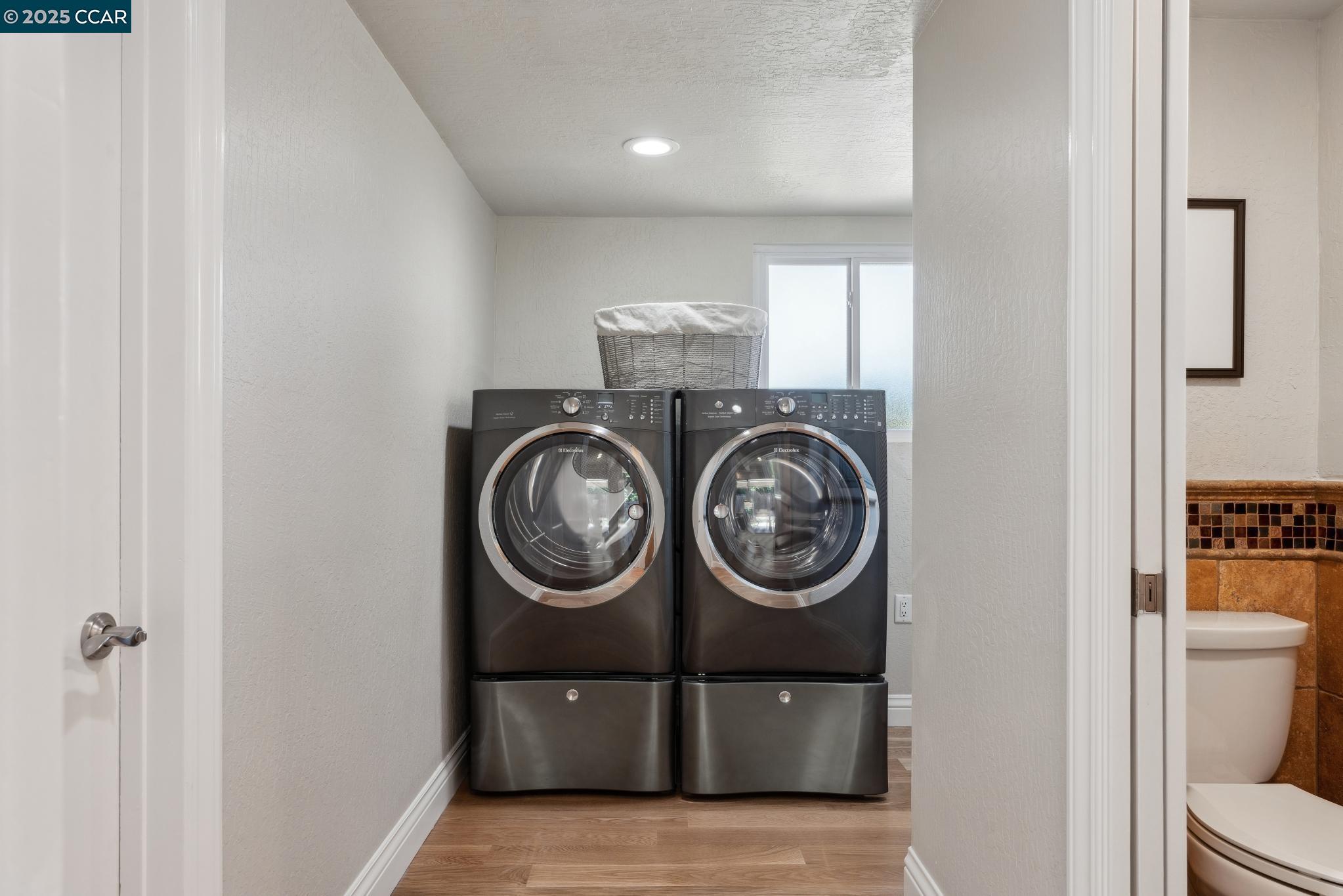 651 Wintergreen Ln, Walnut Creek, California 94598, 3 Bedrooms Bedrooms, 9 Rooms Rooms,2 BathroomsBathrooms,Residential,For Sale,651 Wintergreen Ln,41098689